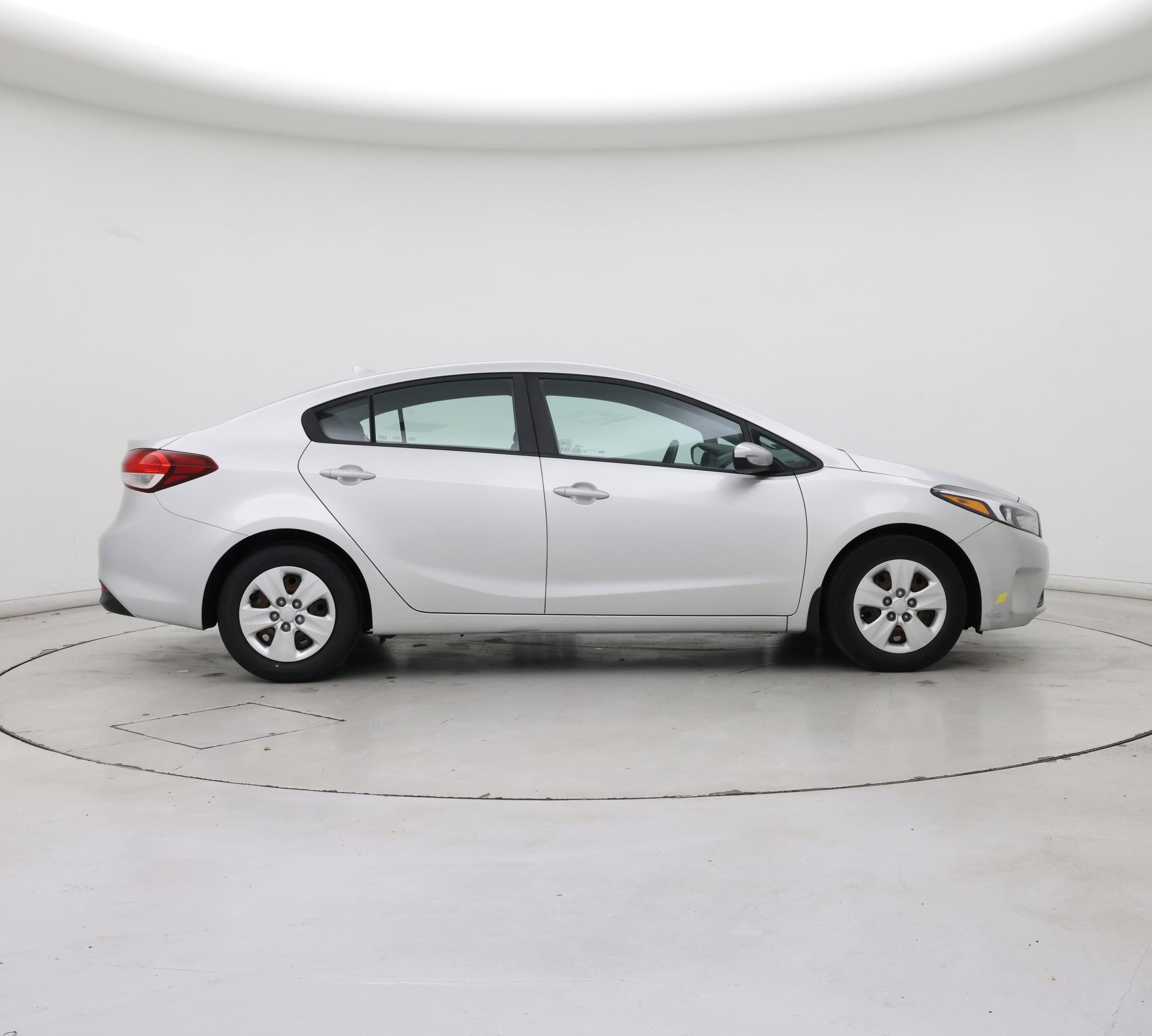 Thumbnail: 2017 Kia Forte - 7