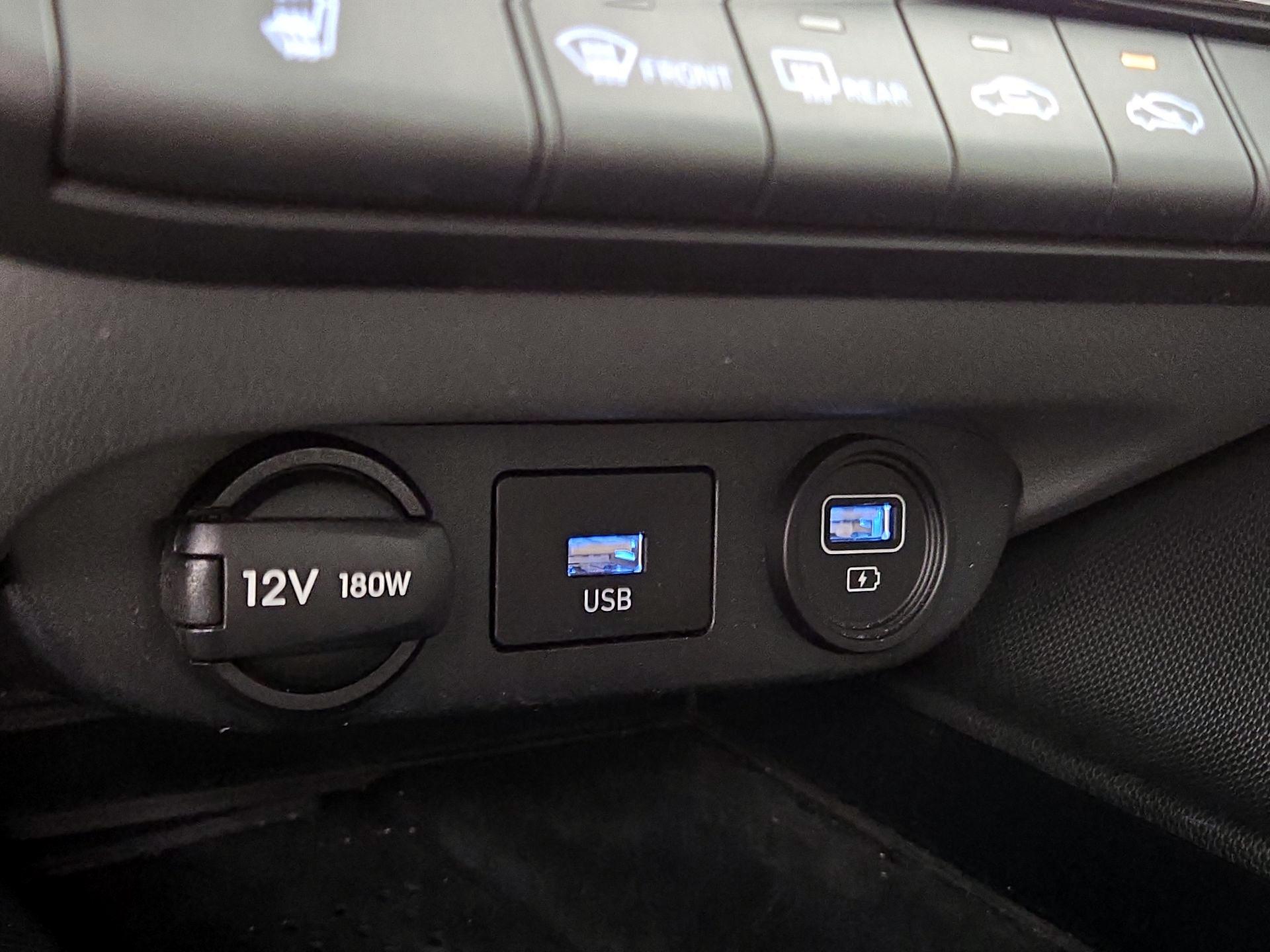 Thumbnail: 2023 Hyundai Elantra - 18