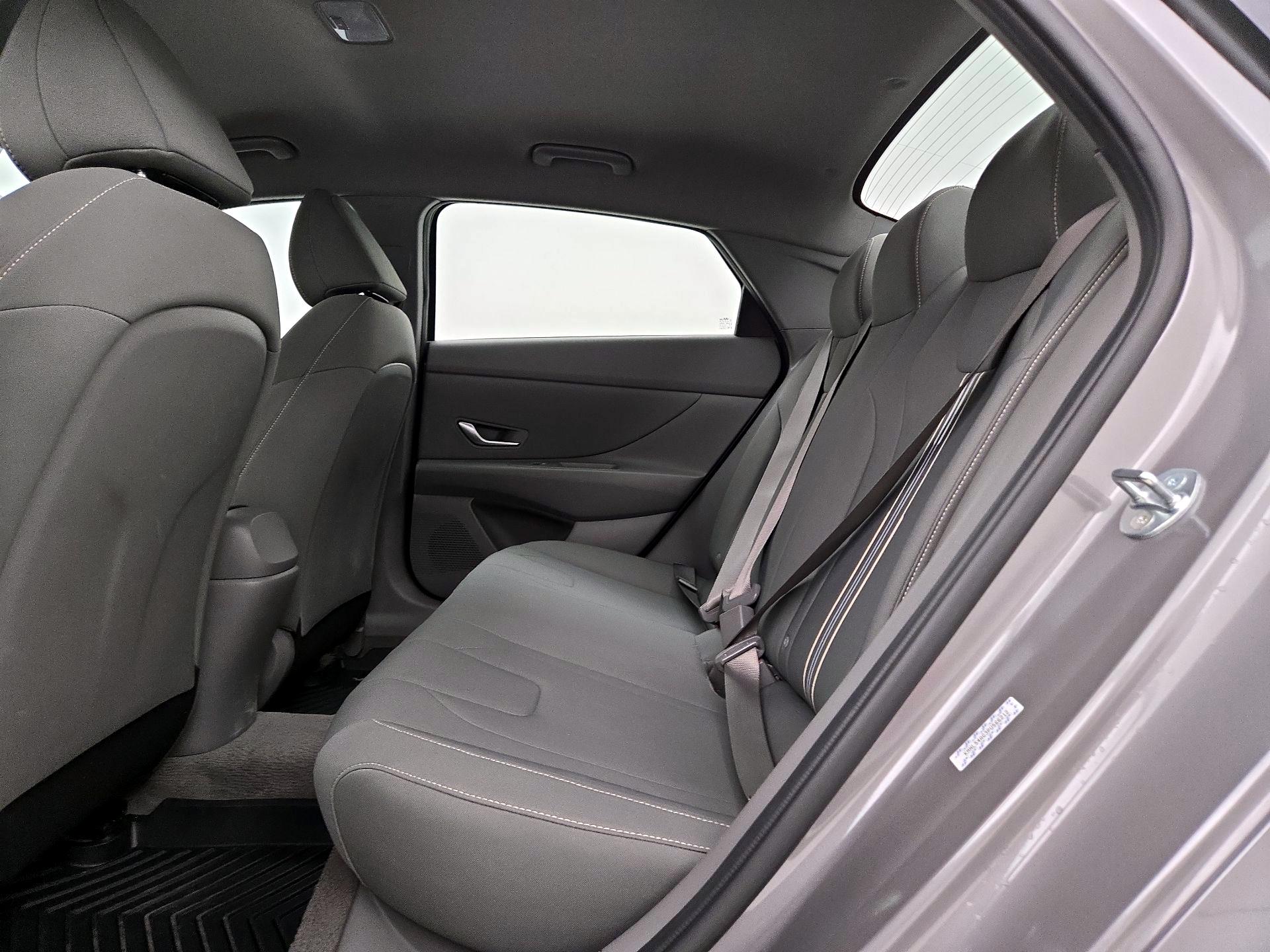 Thumbnail: 2023 Hyundai Elantra - 19