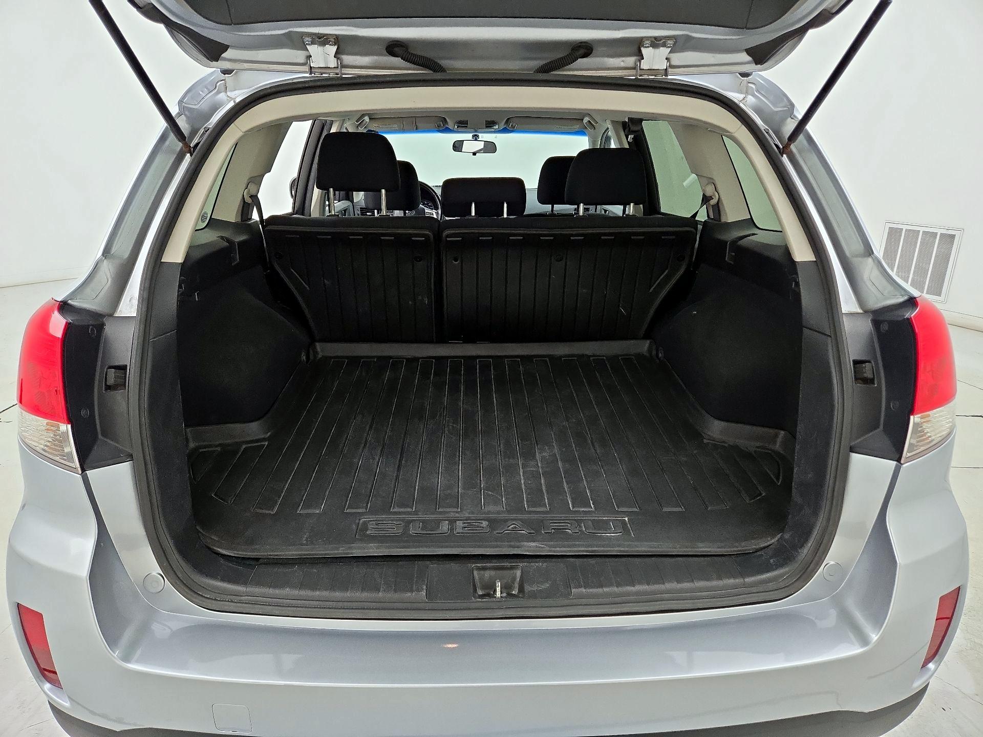 Thumbnail: 2014 Subaru Outback - 18