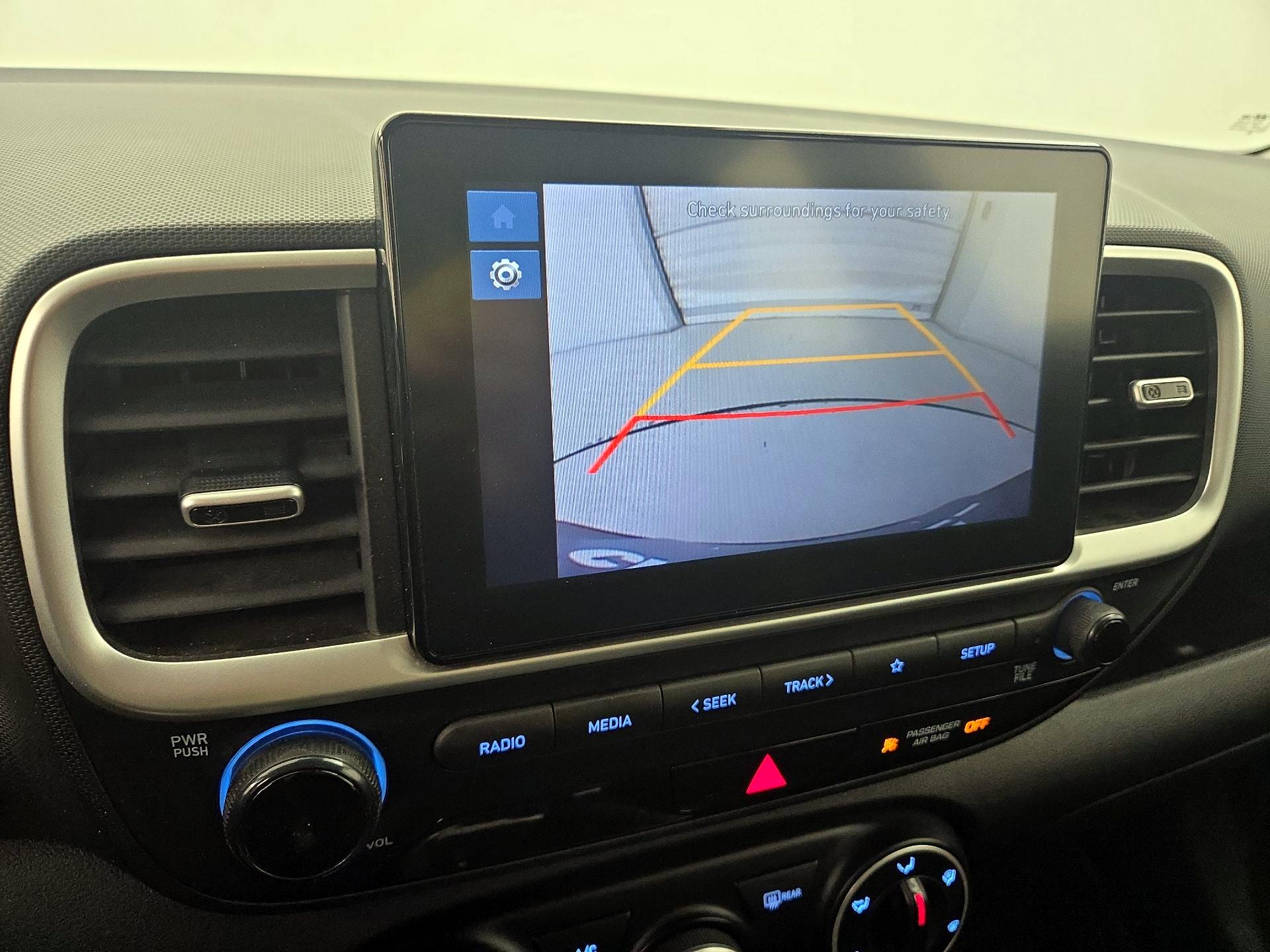 Thumbnail: 2023 Hyundai Venue - 14