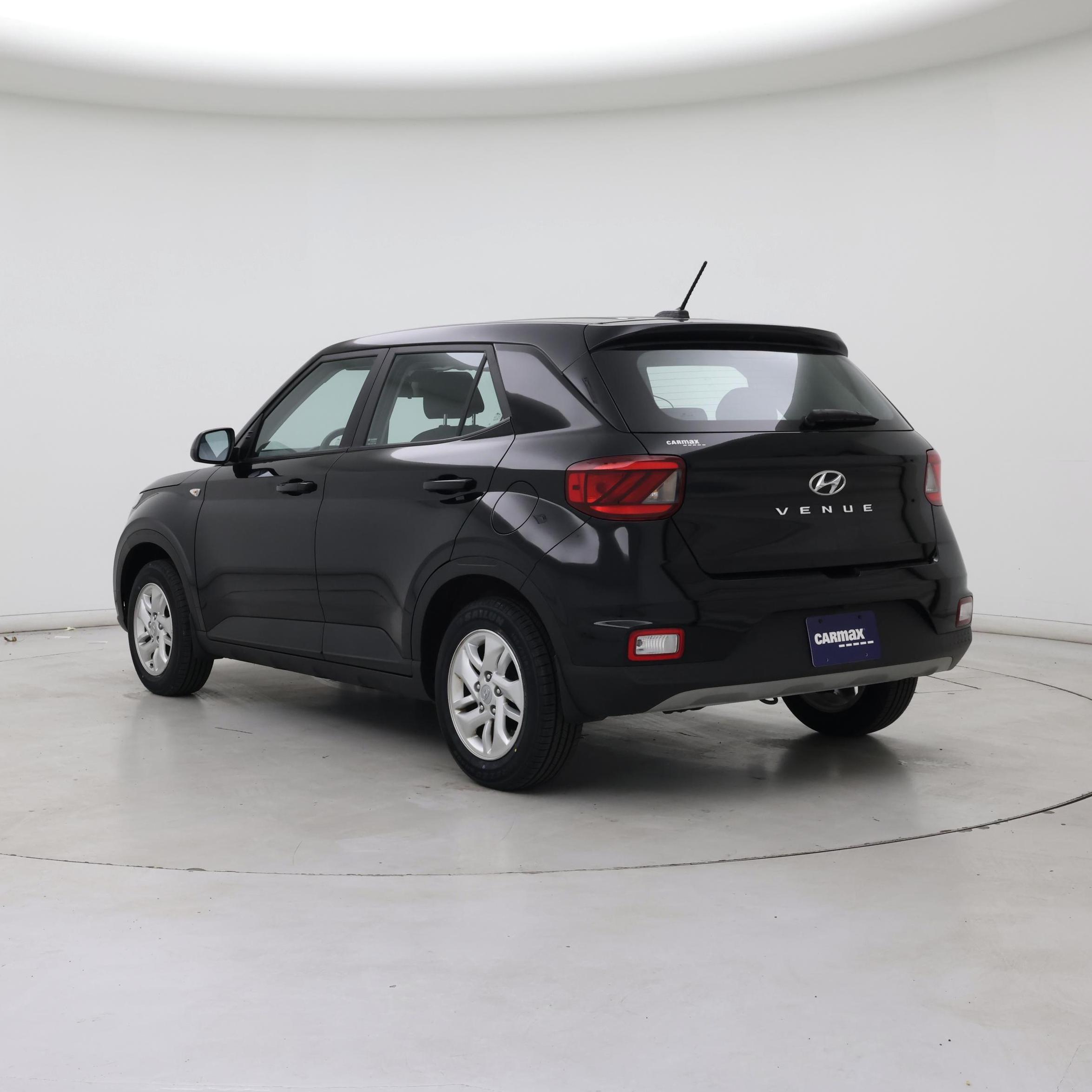 Thumbnail: 2023 Hyundai Venue - 2