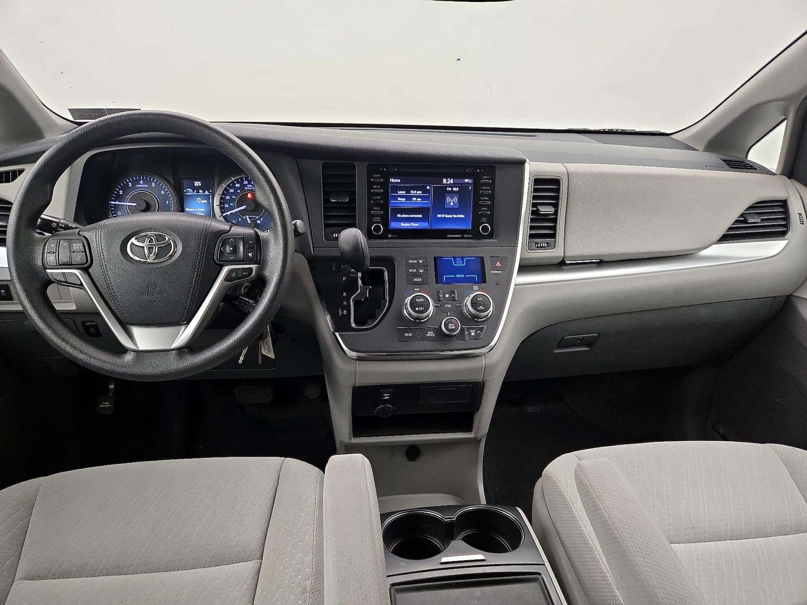 2018 Toyota Sienna LE - Photo 10