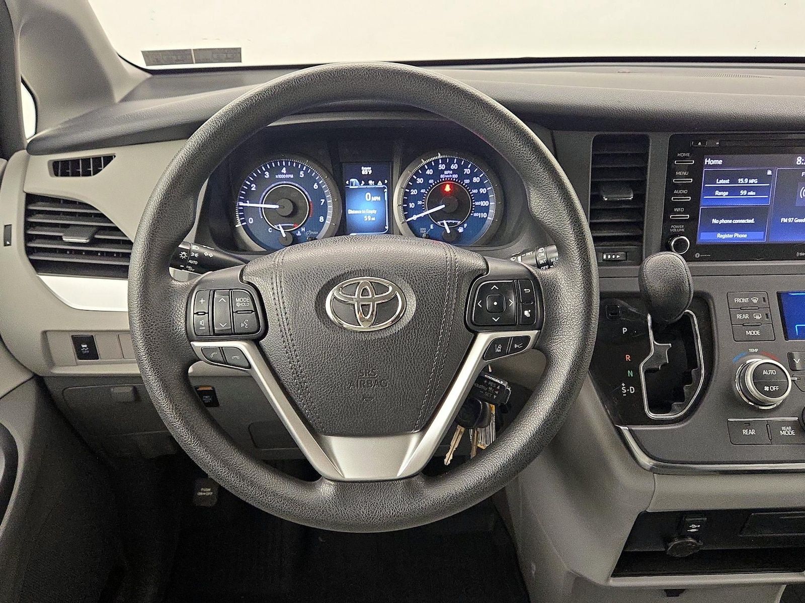 2018 Toyota Sienna LE - Photo 11