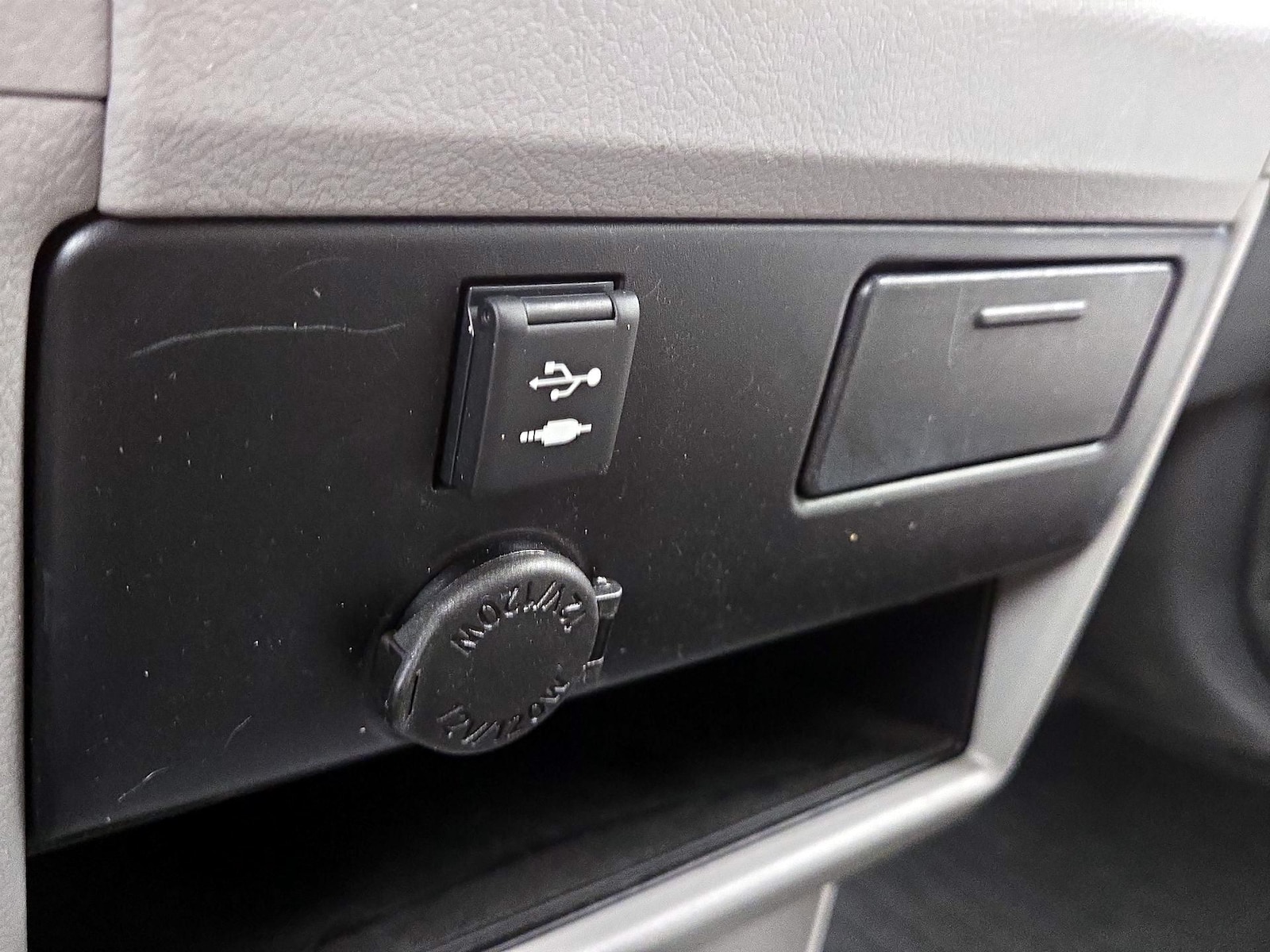 2018 Toyota Sienna LE - Photo 19