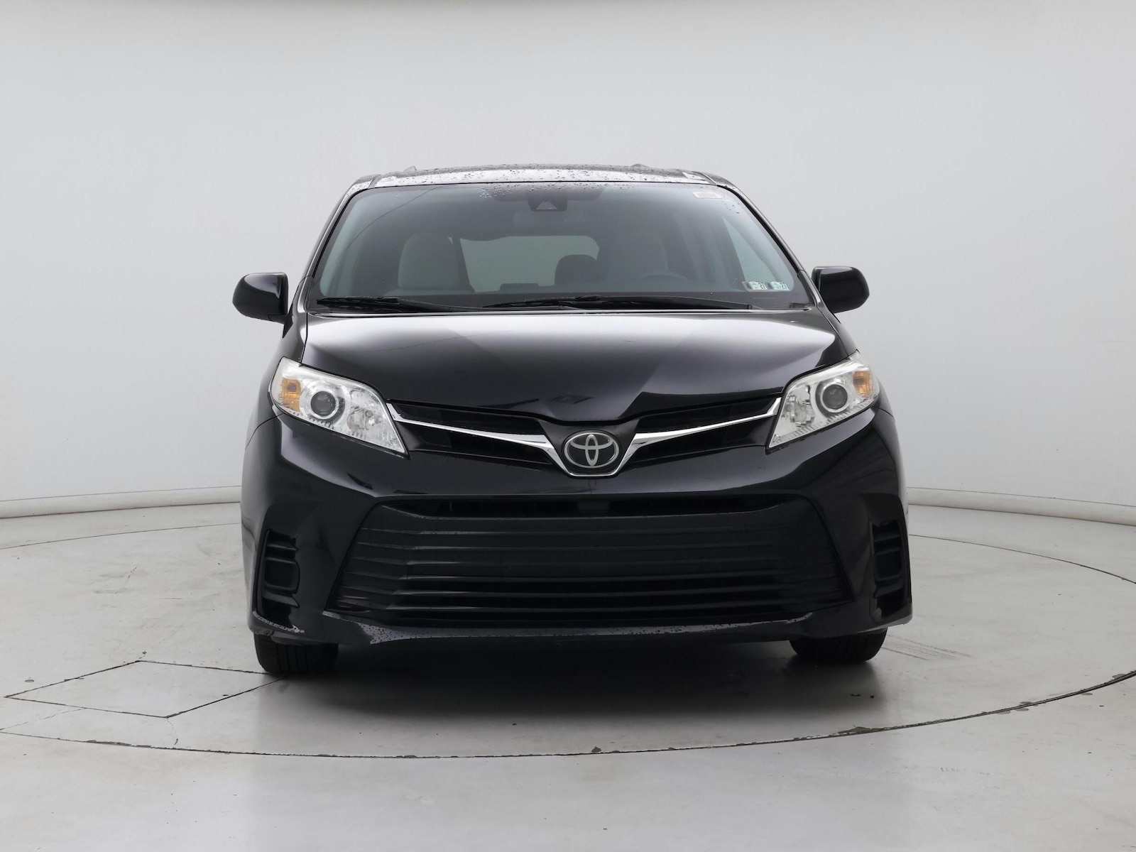 2018 Toyota Sienna LE - Photo 6