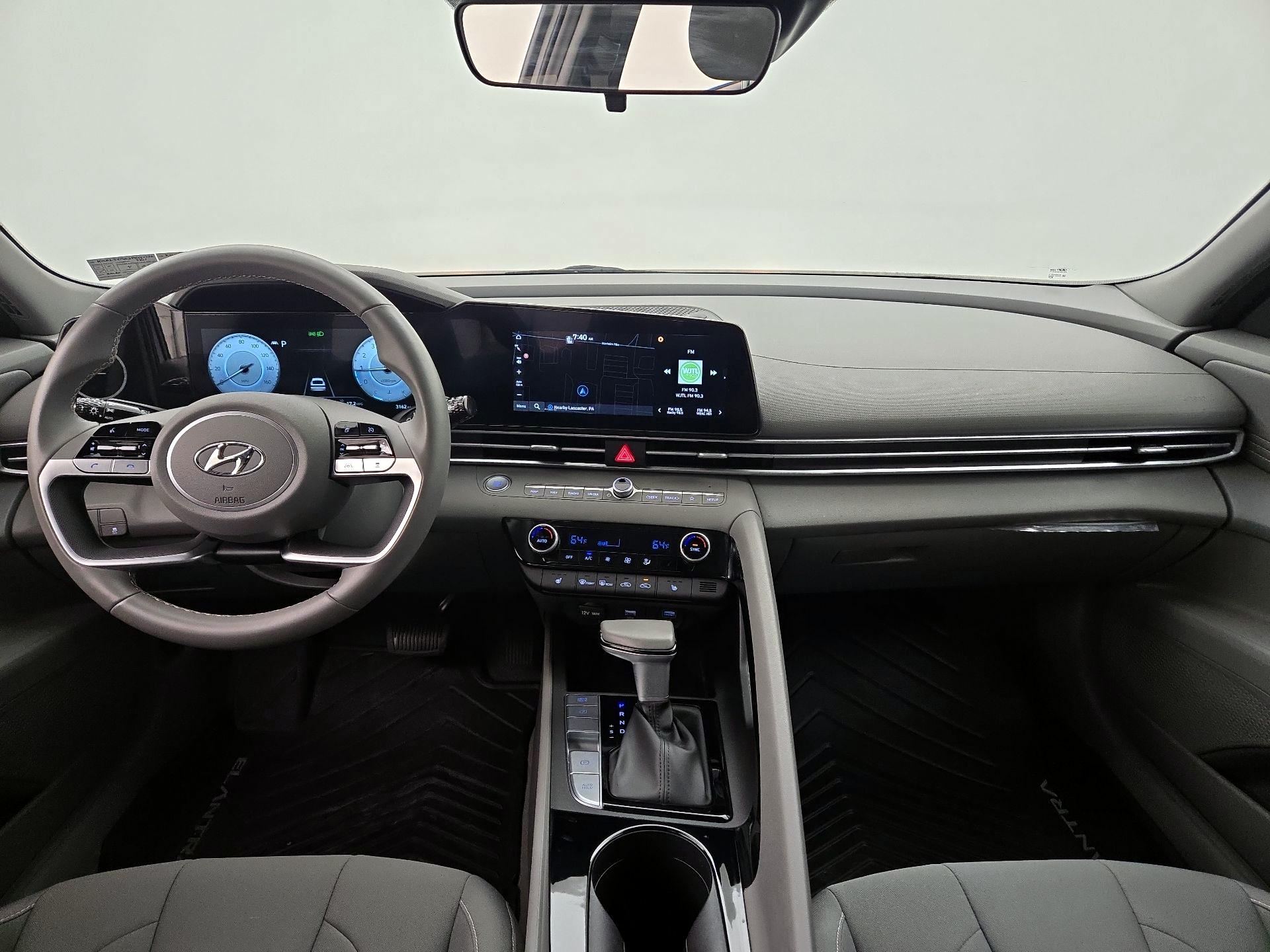 Thumbnail: 2023 Hyundai Elantra - 9