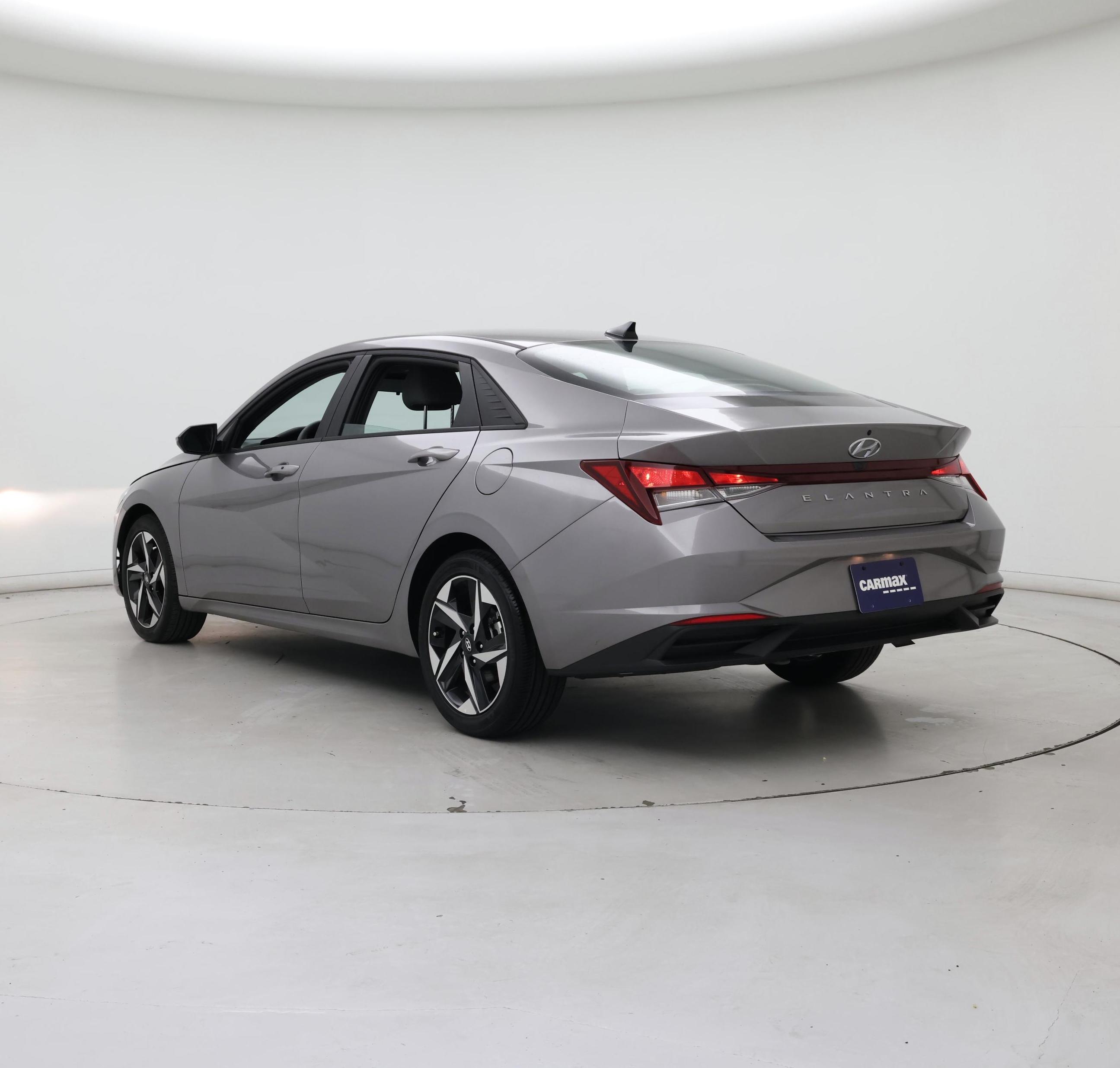 Thumbnail: 2023 Hyundai Elantra - 2