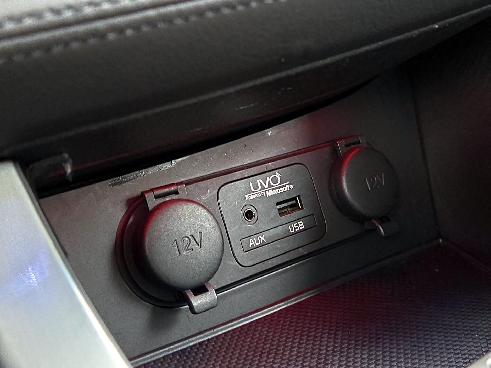 Thumbnail: 2015 Kia Optima - 18