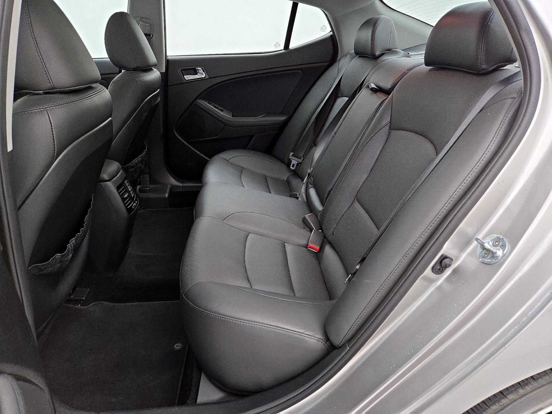 Thumbnail: 2015 Kia Optima - 20