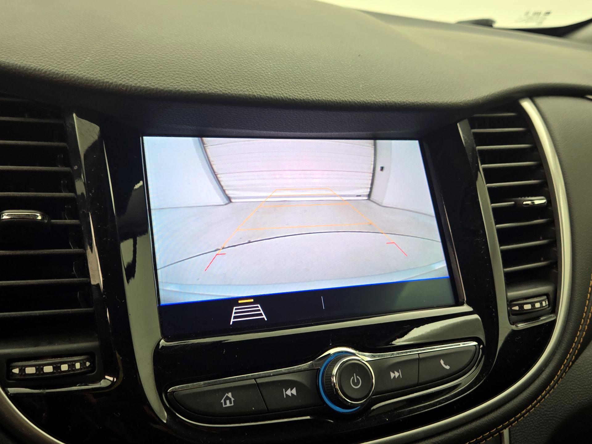 Thumbnail: 2020 Chevrolet Trax - 14