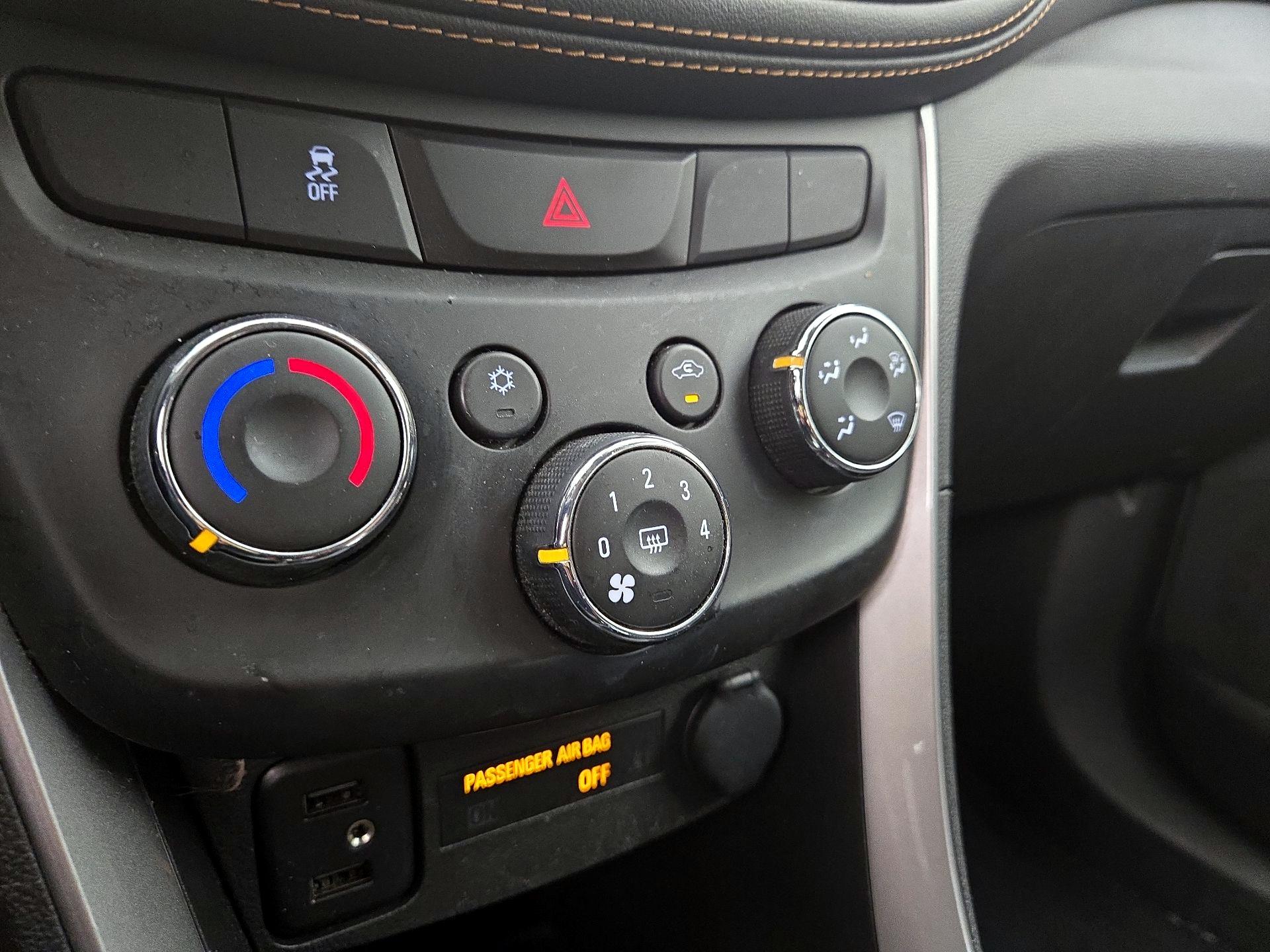 Thumbnail: 2020 Chevrolet Trax - 16