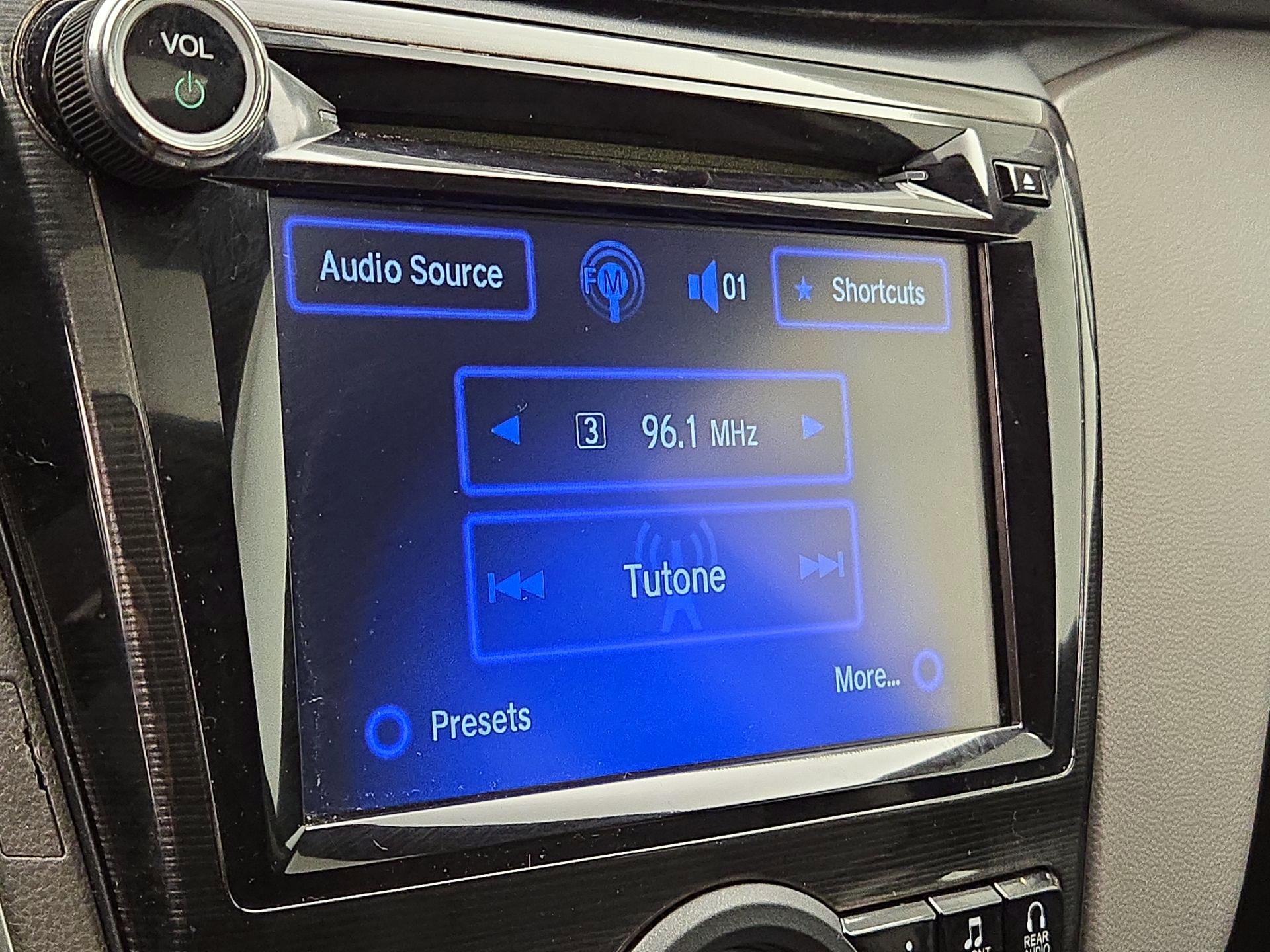 Thumbnail: 2014 Honda Odyssey - 16