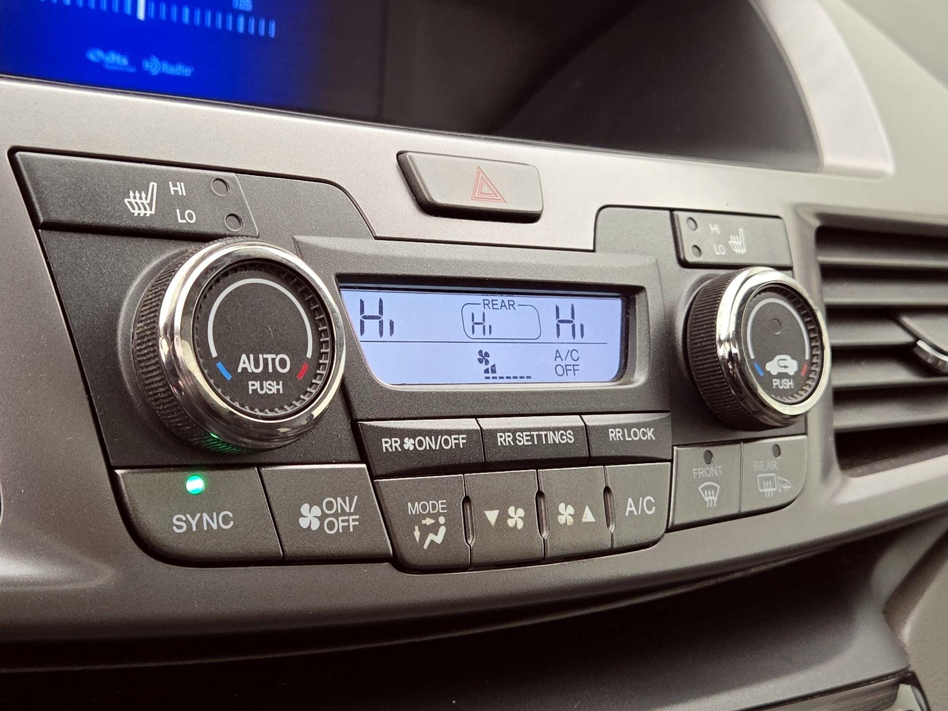 Thumbnail: 2014 Honda Odyssey - 17