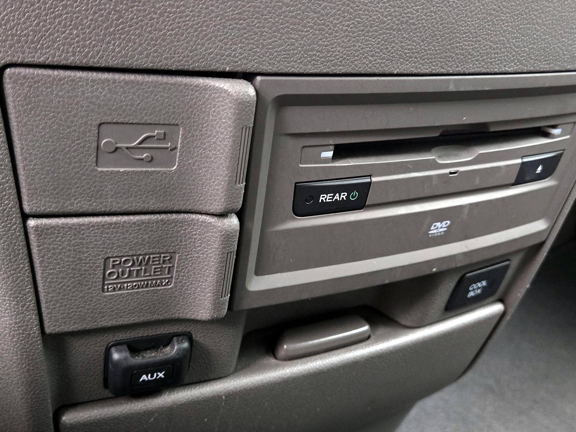 Thumbnail: 2014 Honda Odyssey - 19