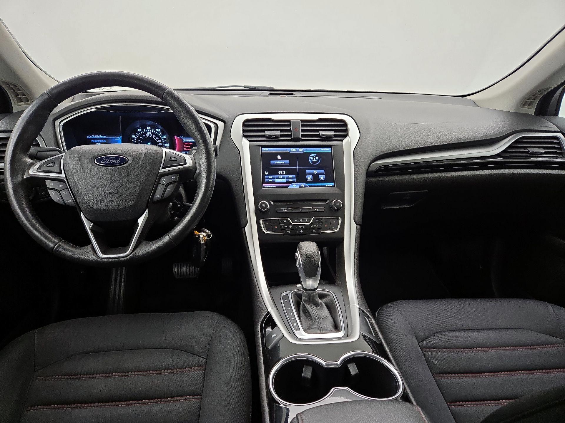 Thumbnail: 2016 Ford Fusion - 9