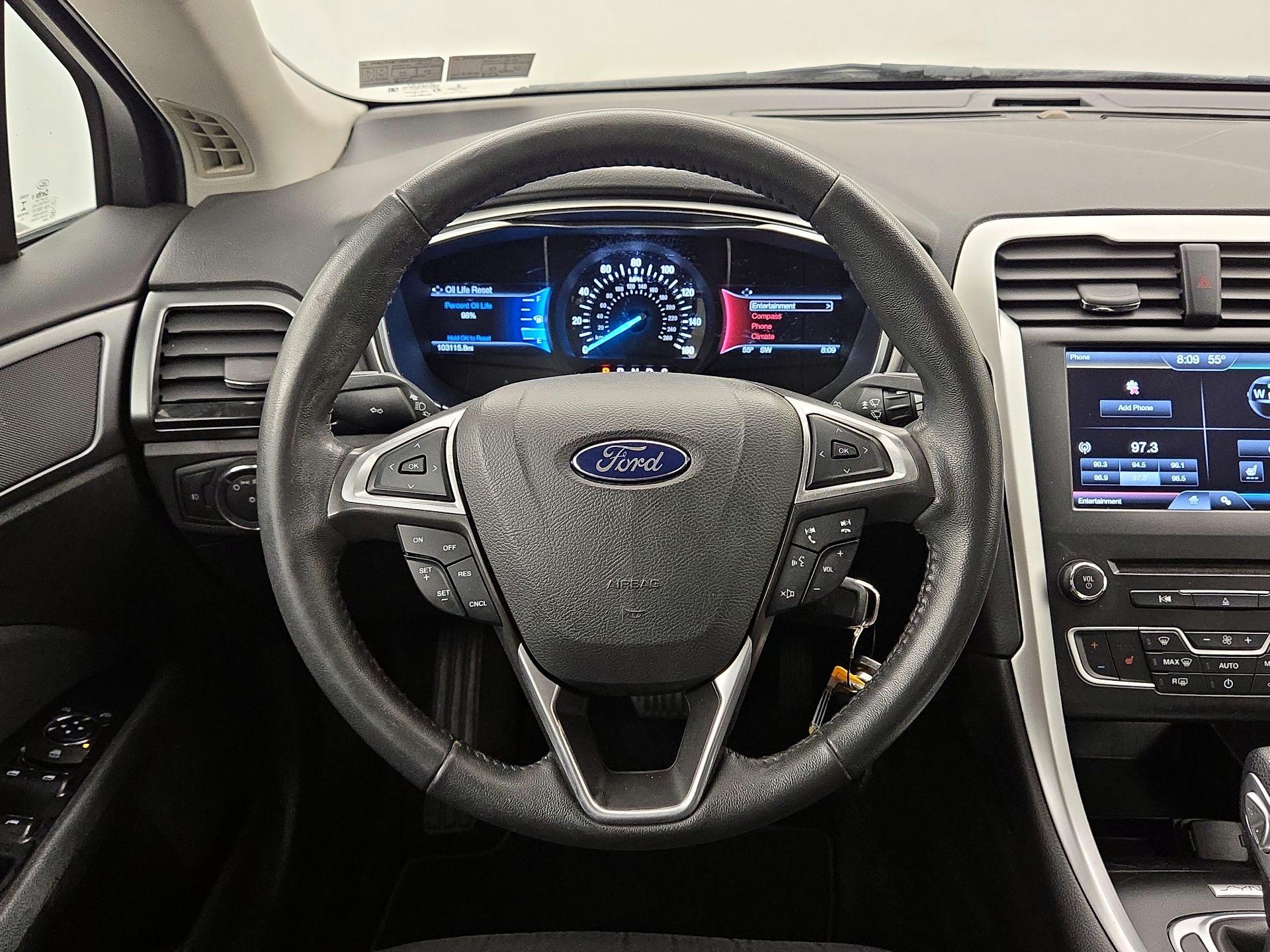 Thumbnail: 2016 Ford Fusion - 10