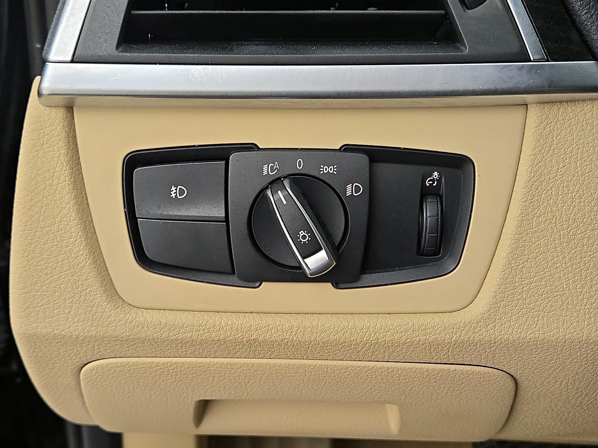 Thumbnail: 2016 BMW 3 Series - 13