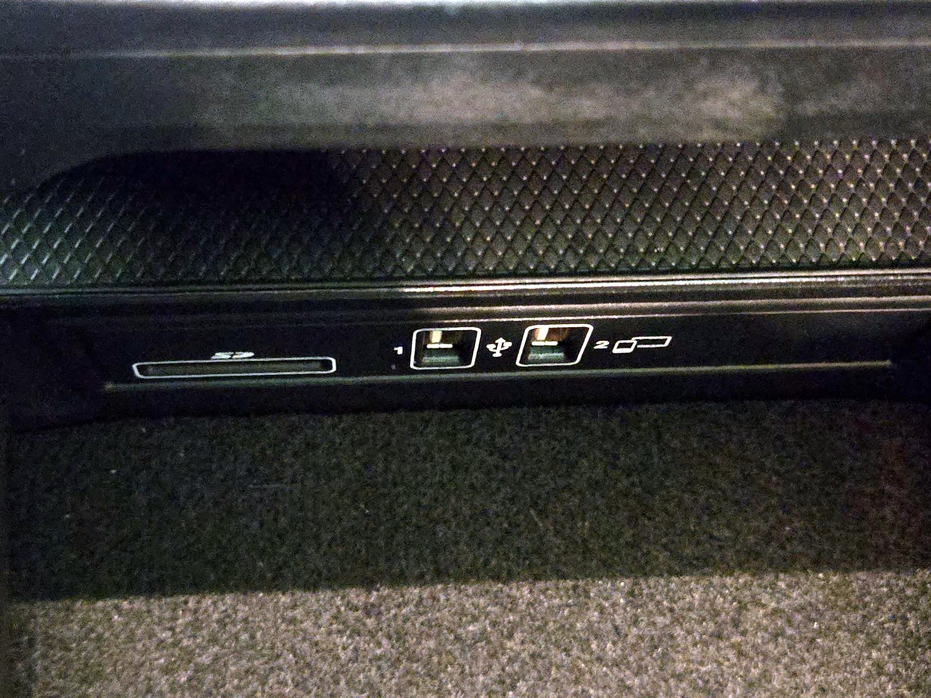 Thumbnail: 2019 Mercedes-Benz C-Class - 18