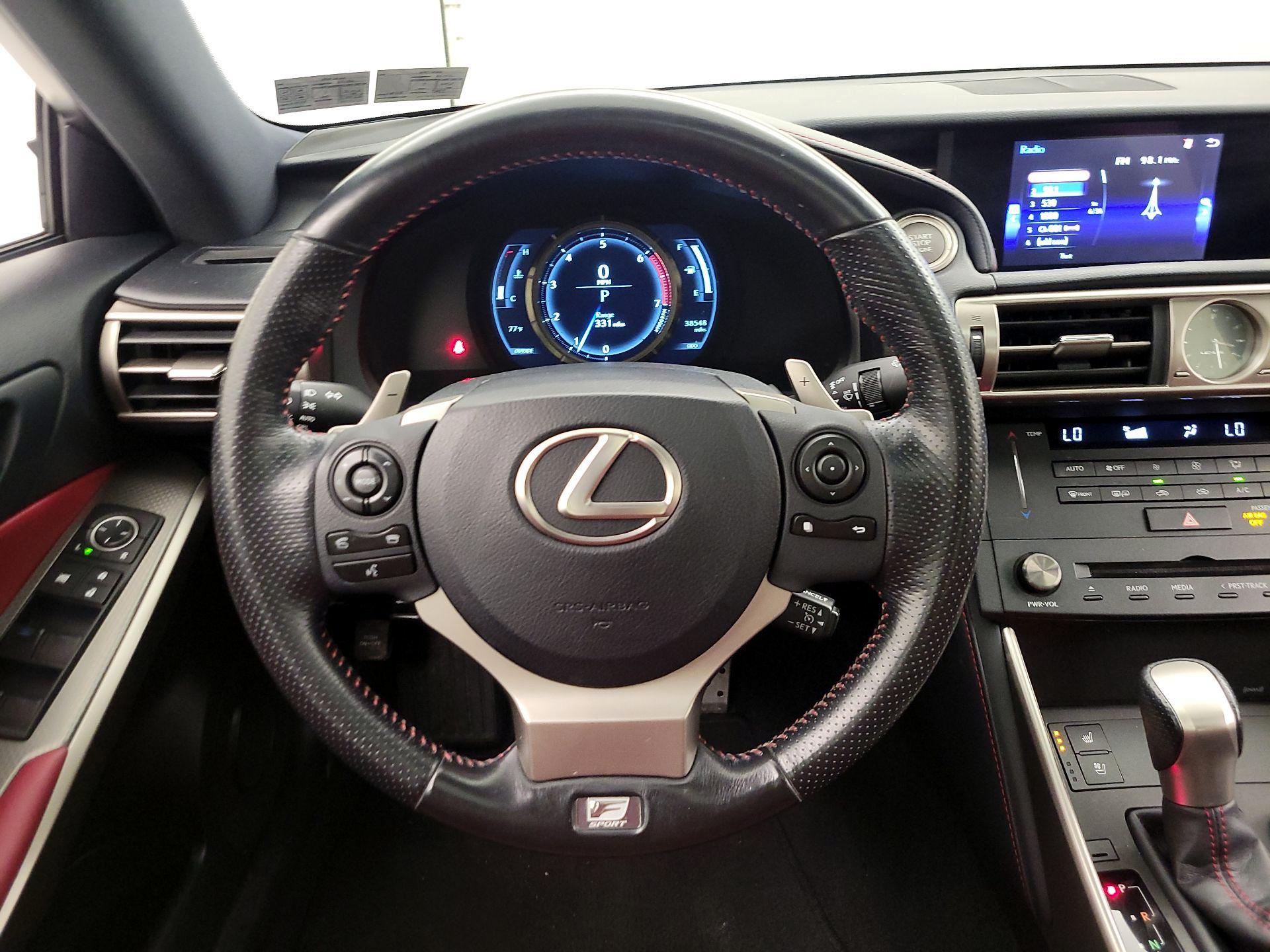 Thumbnail: 2016 Lexus IS - 10