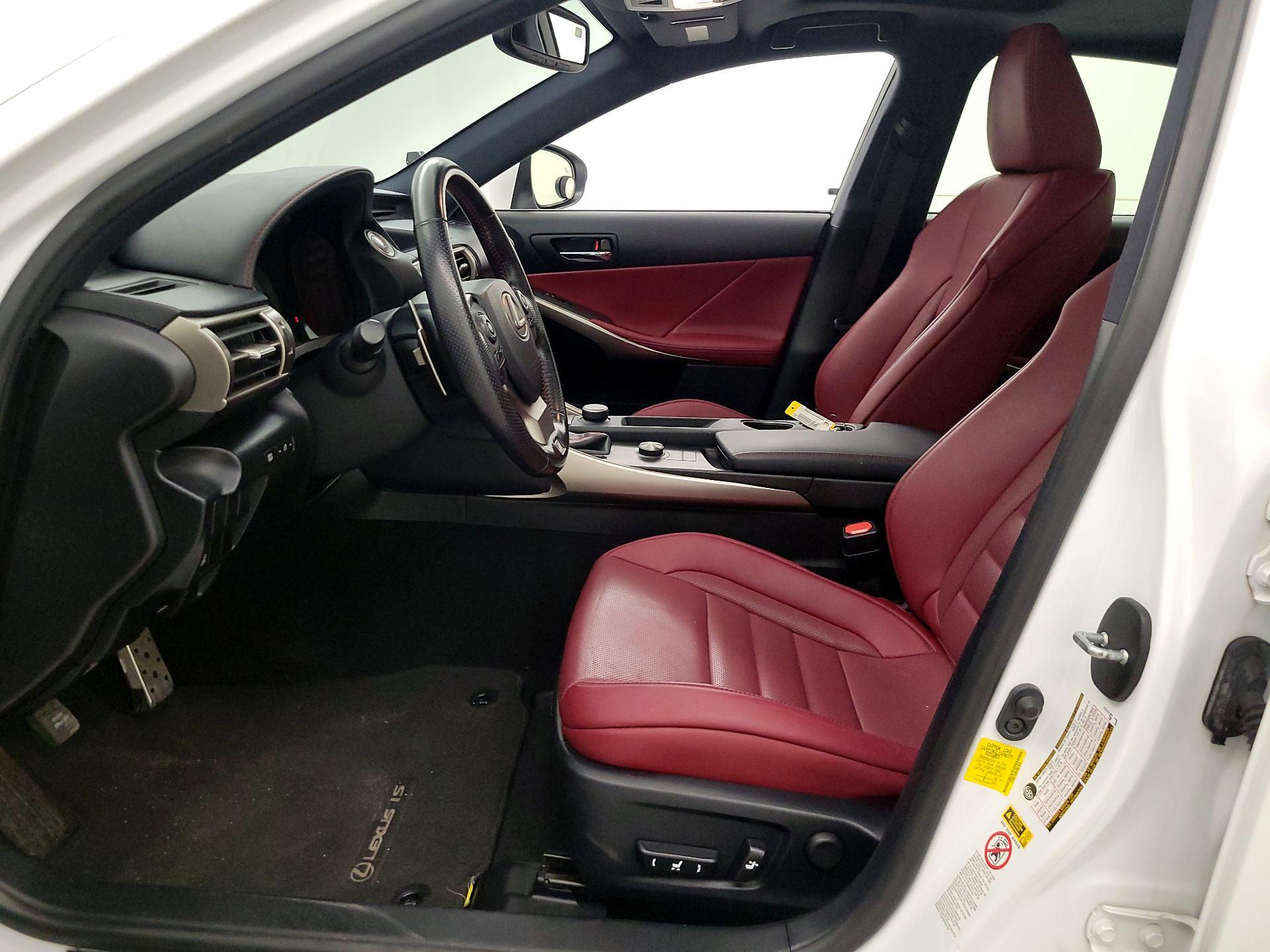 Thumbnail: 2016 Lexus IS - 11