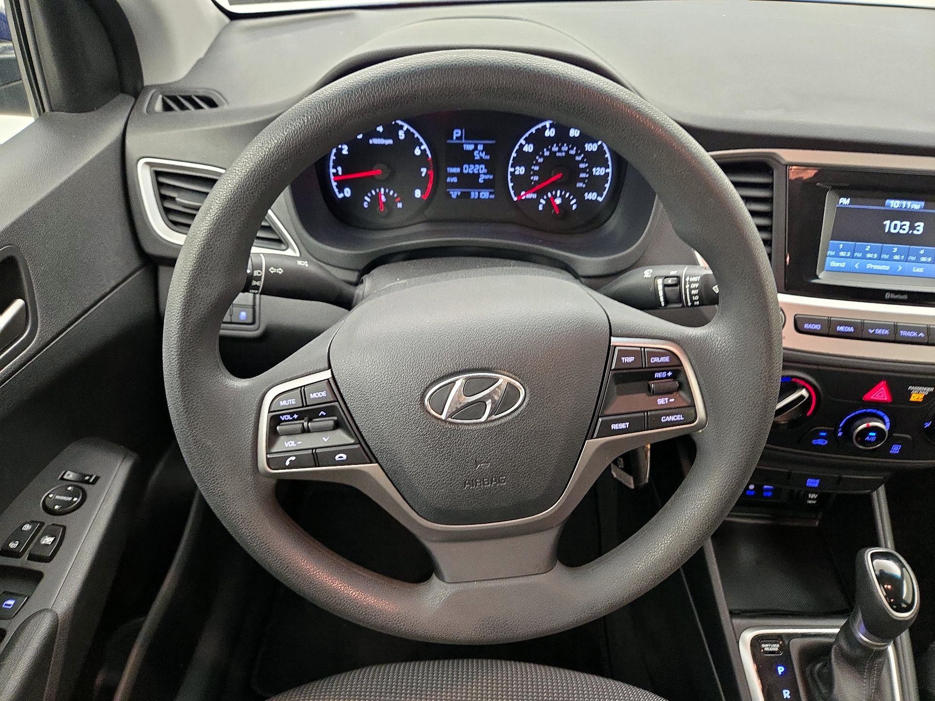 Thumbnail: 2022 Hyundai Accent - 10