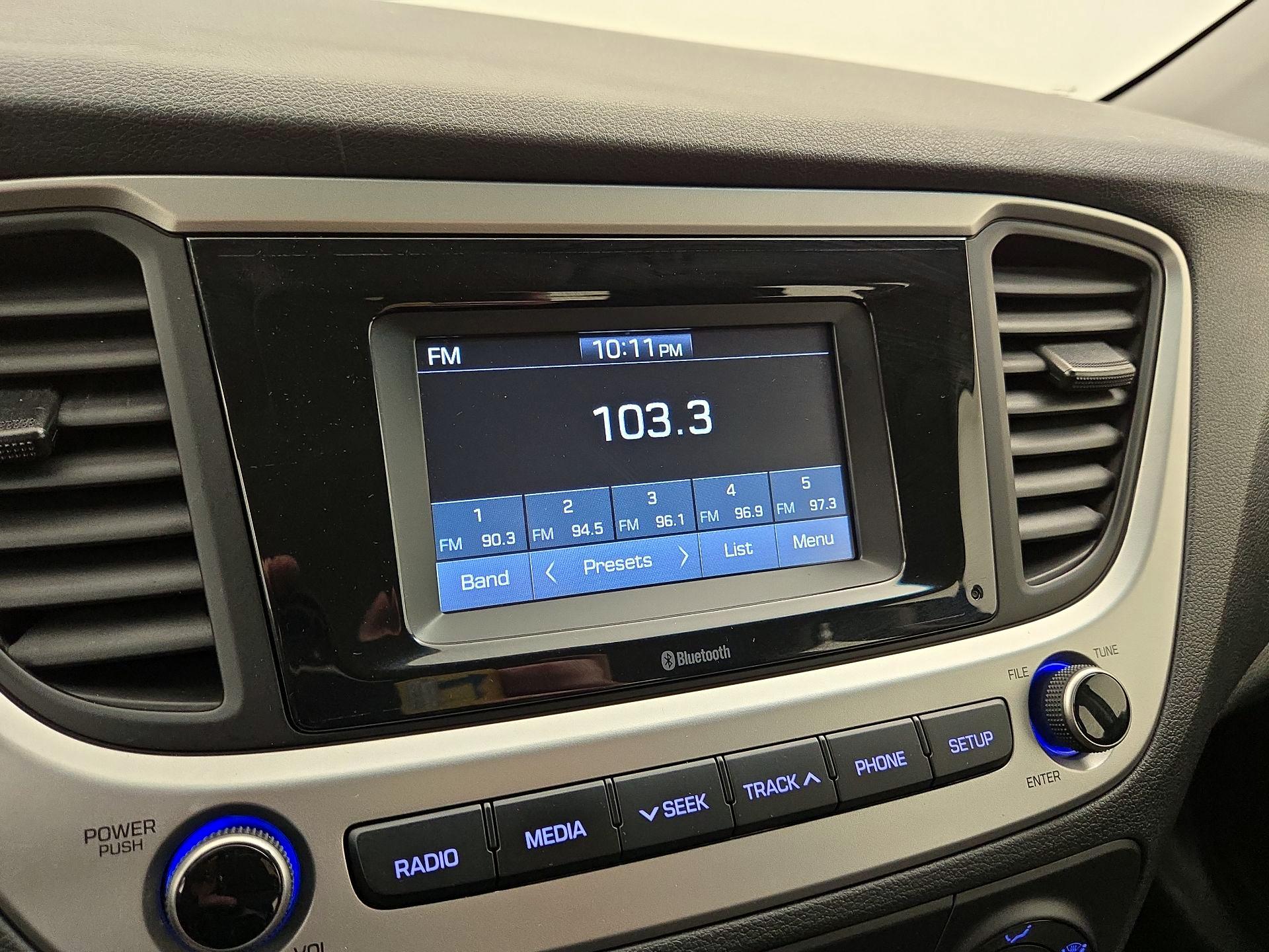 Thumbnail: 2022 Hyundai Accent - 15