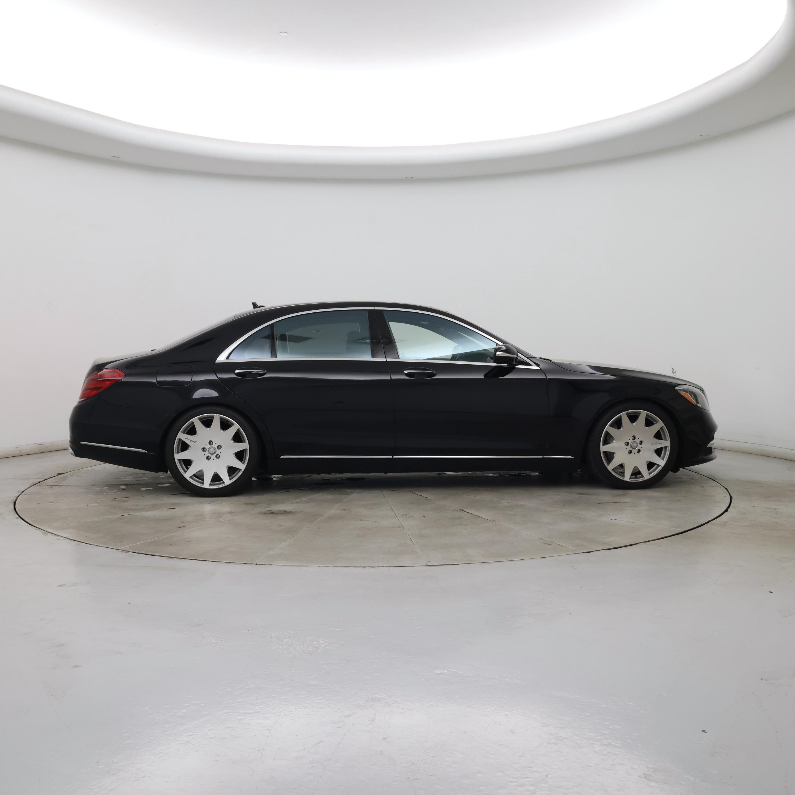 Thumbnail: 2018 Mercedes-Benz S-Class - 7
