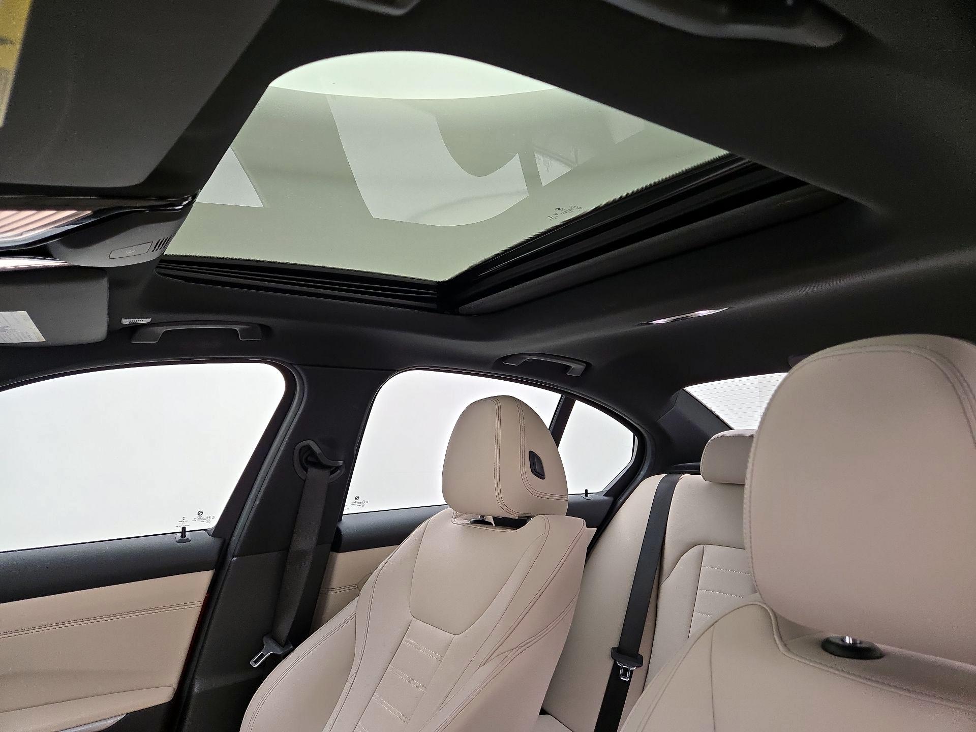 Thumbnail: 2021 BMW 3 Series - 20