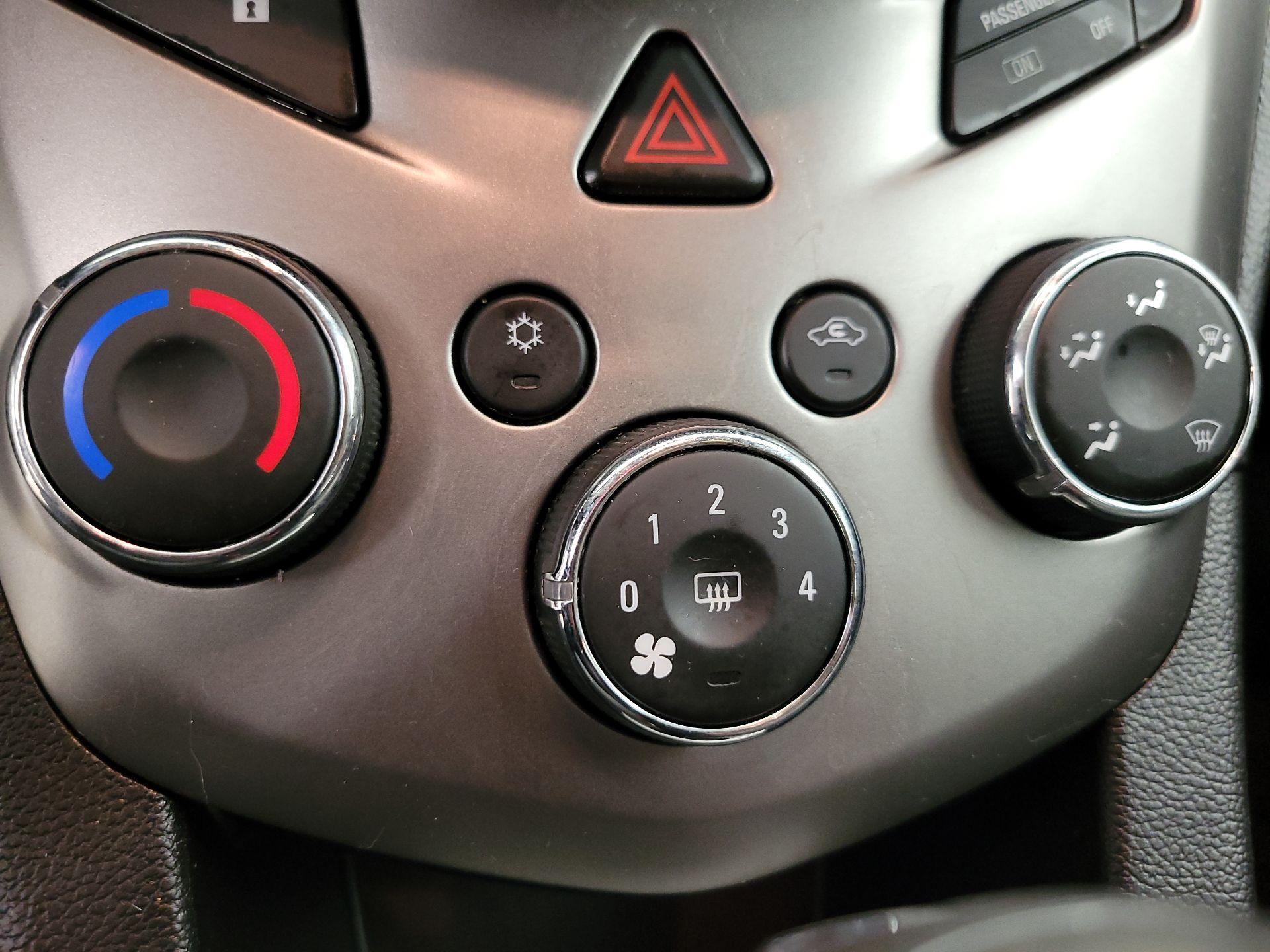 Thumbnail: 2016 Chevrolet Sonic - 15
