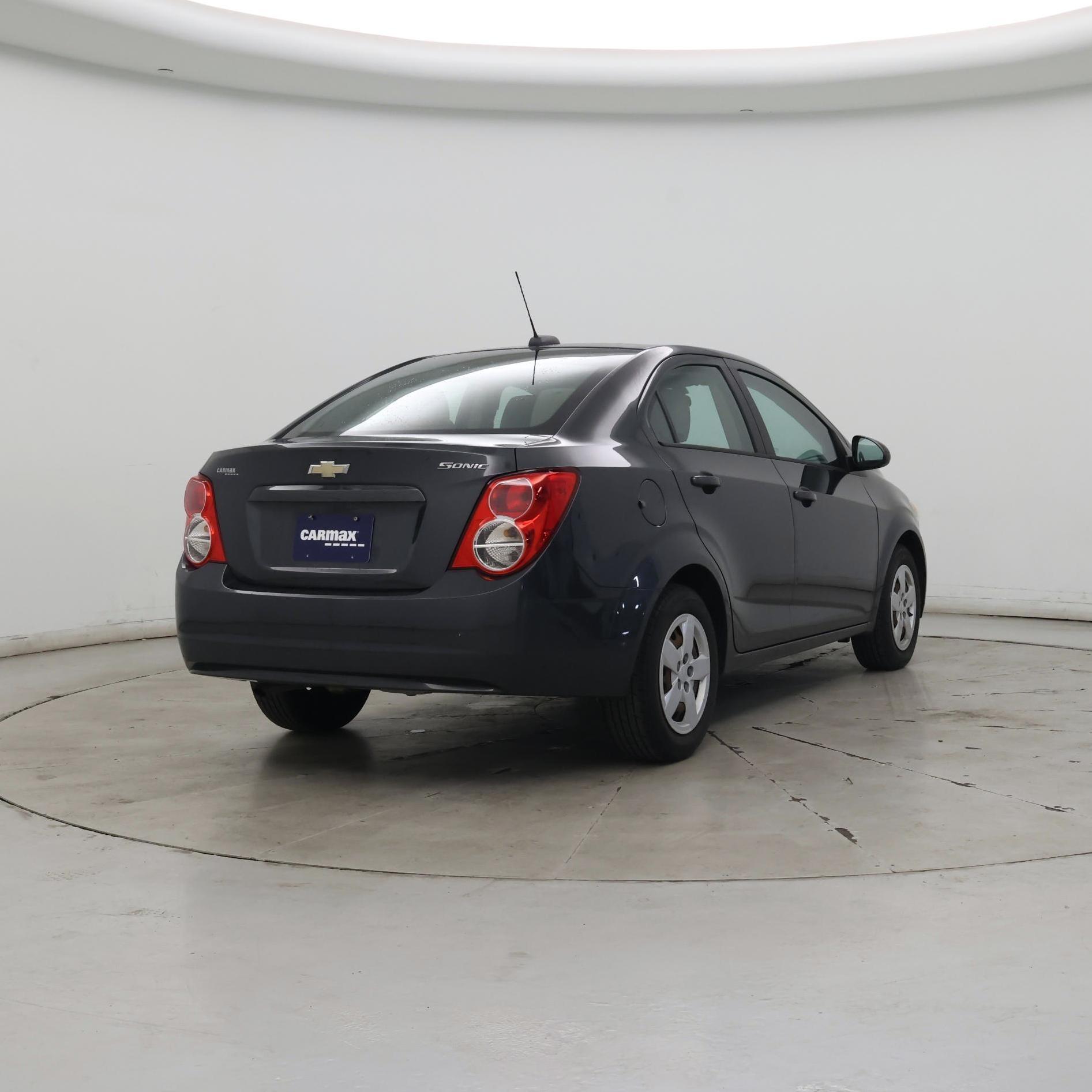 Thumbnail: 2016 Chevrolet Sonic - 8