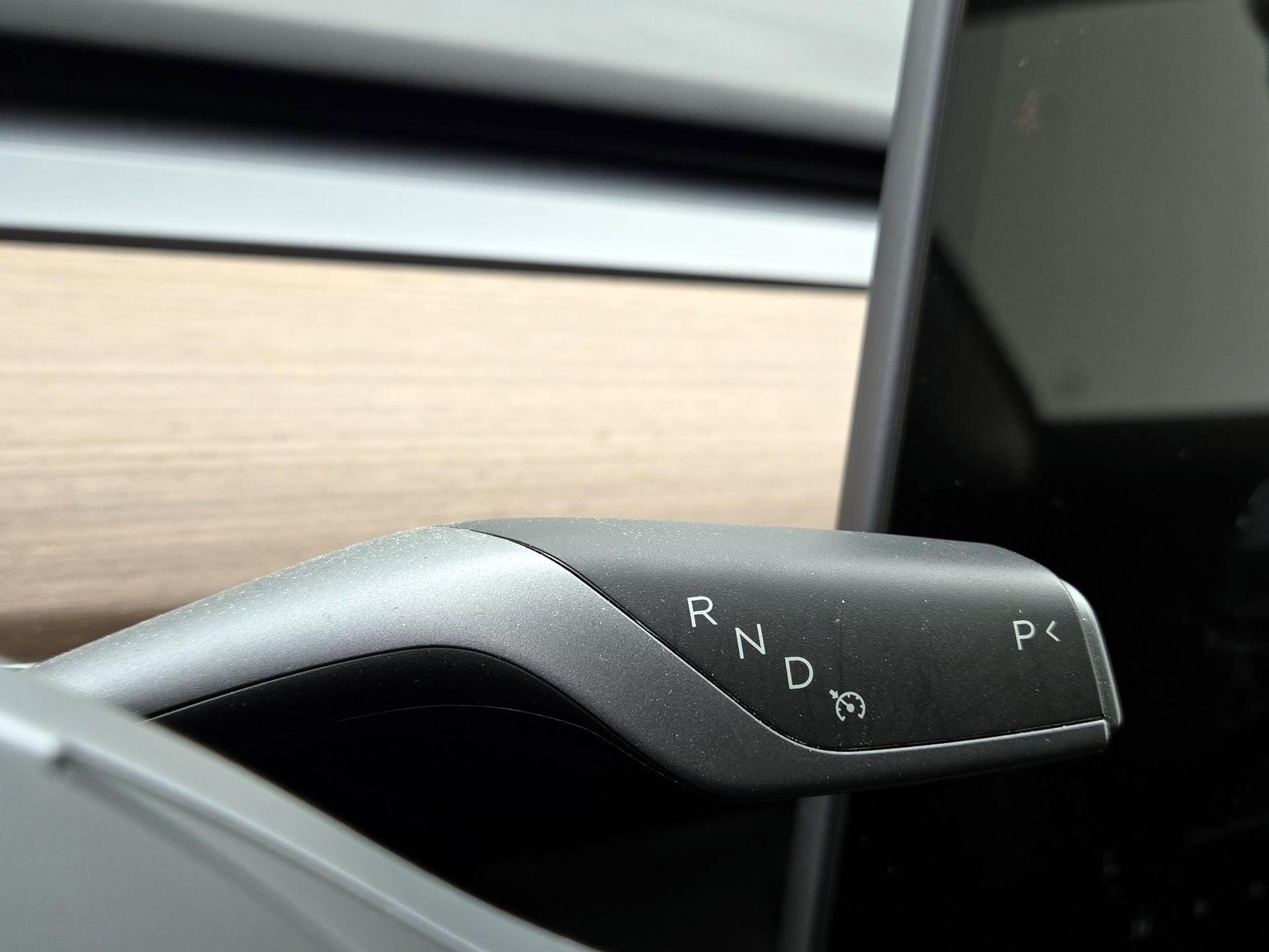 Thumbnail: 2023 Tesla Model 3 - 17