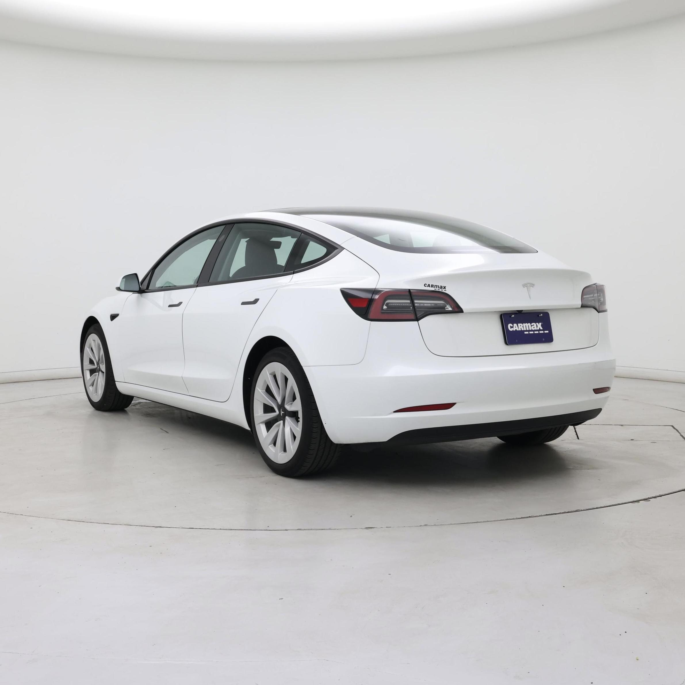 Thumbnail: 2023 Tesla Model 3 - 2