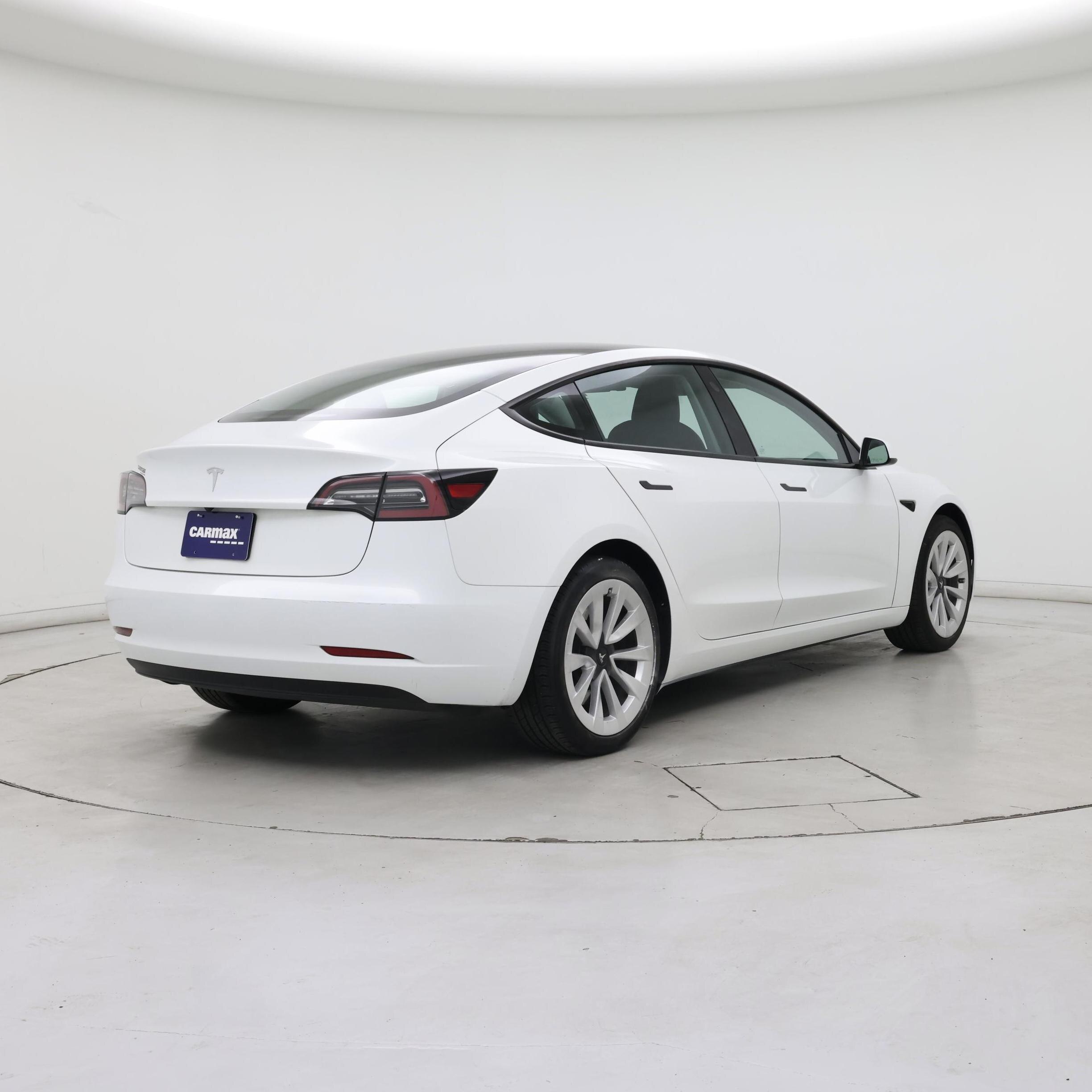 Thumbnail: 2023 Tesla Model 3 - 8