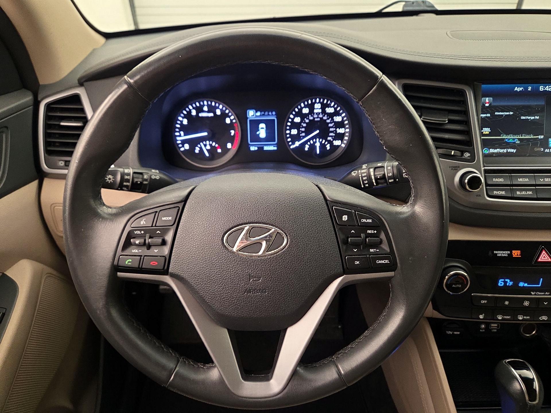 Thumbnail: 2017 Hyundai Tucson - 10