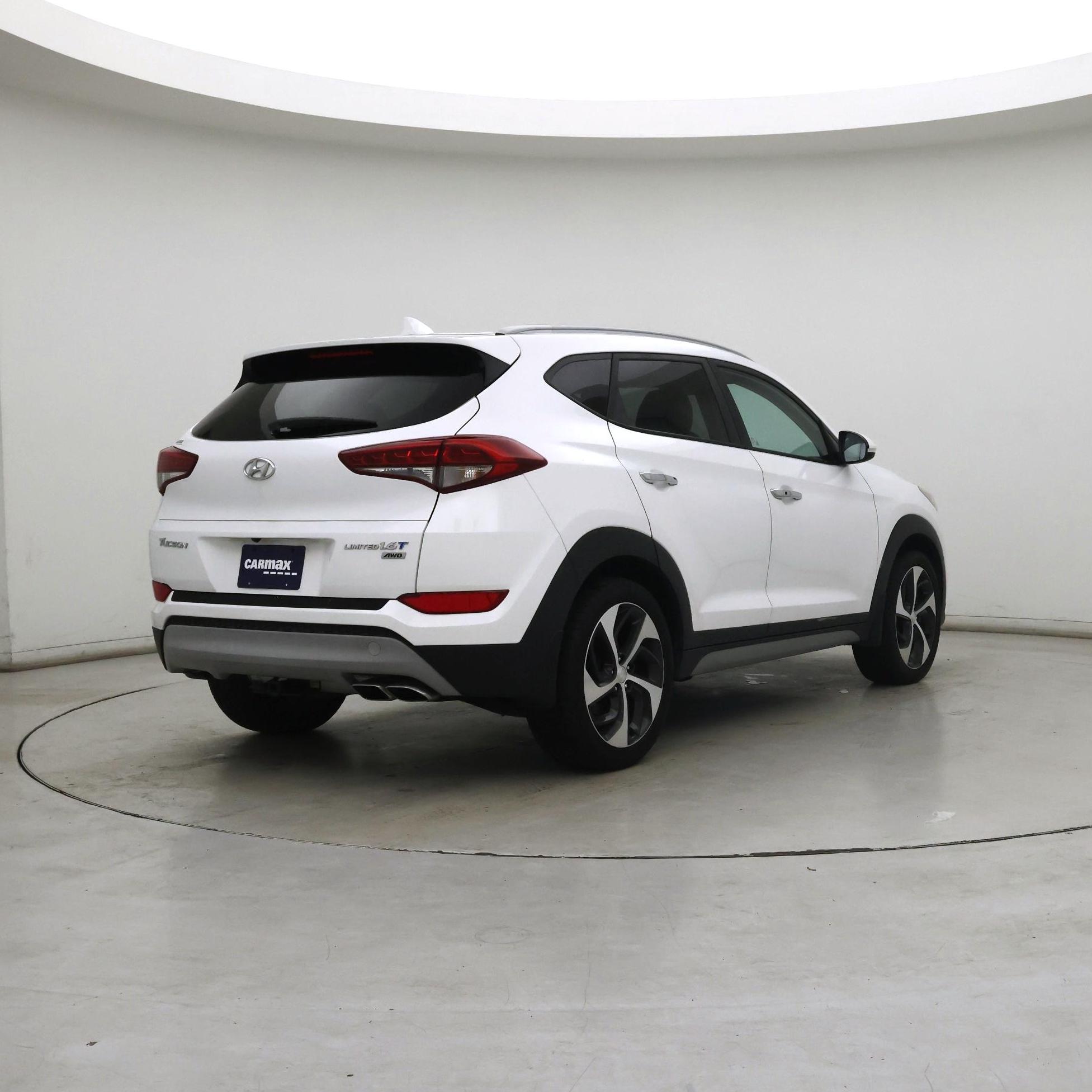 Thumbnail: 2017 Hyundai Tucson - 8