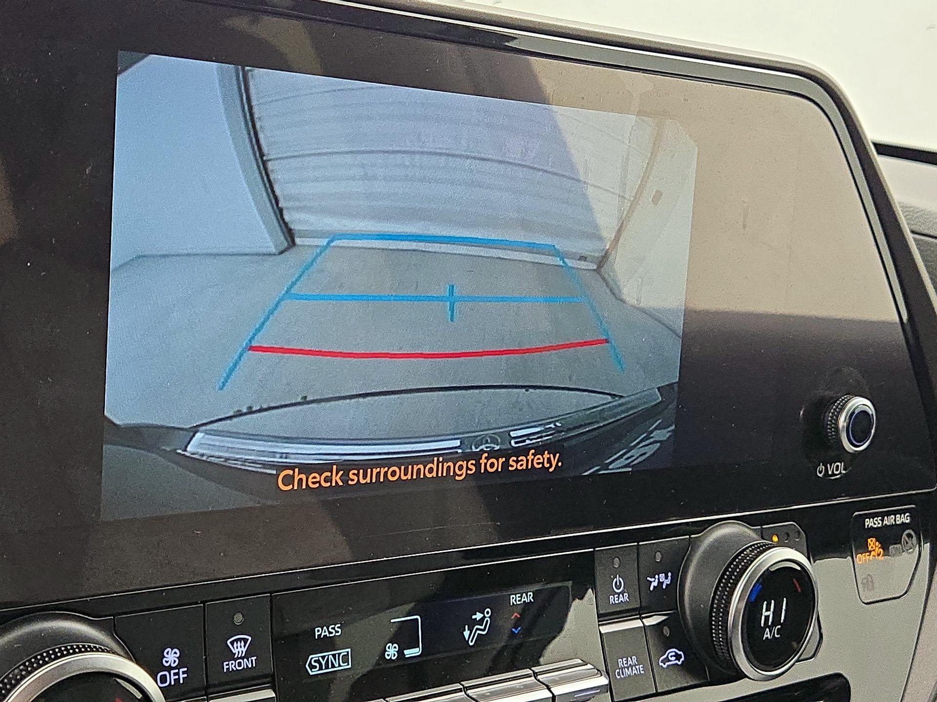 Thumbnail: 2023 Toyota Highlander - 13