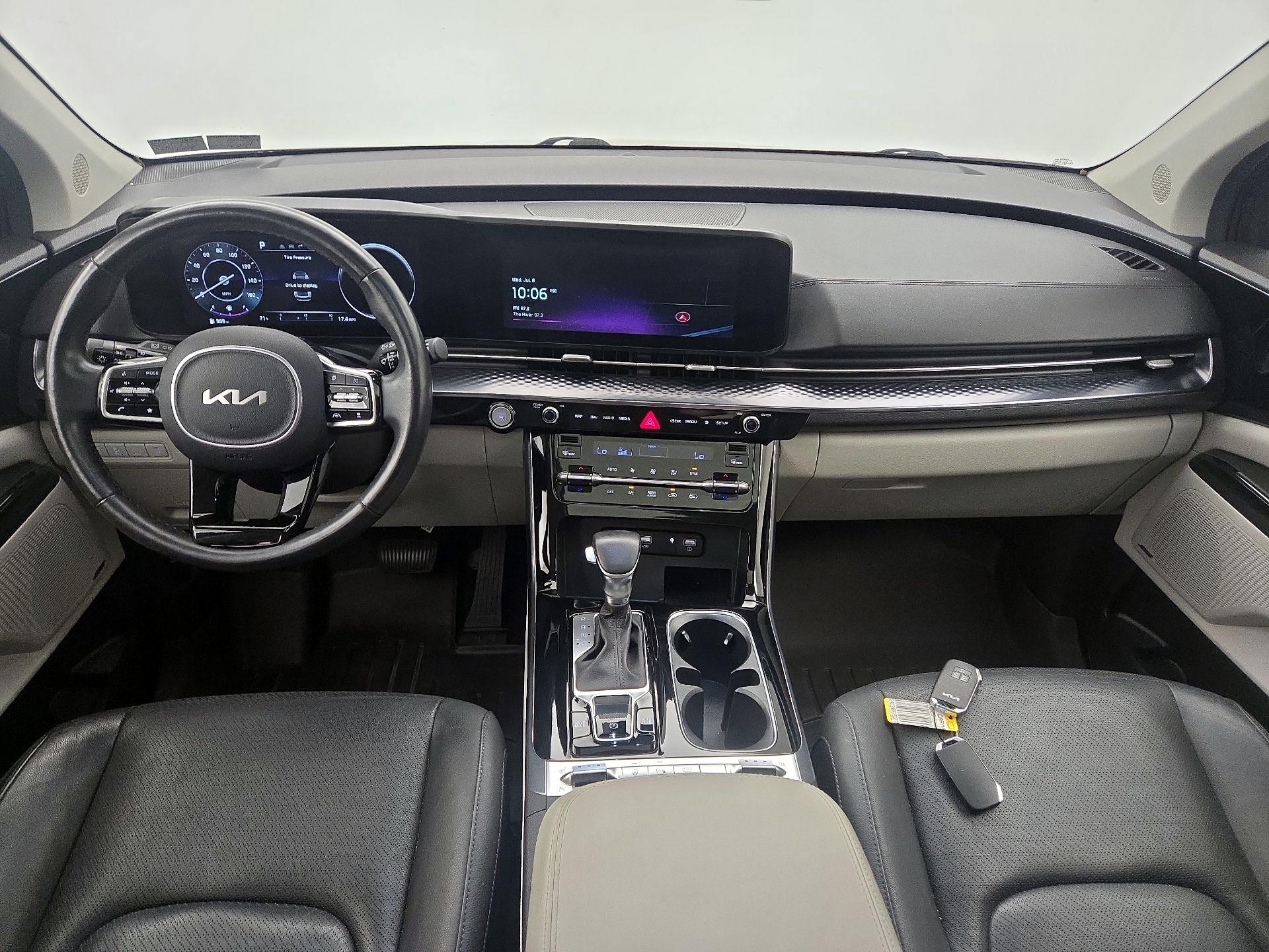 Thumbnail: 2022 Kia Carnival - 9