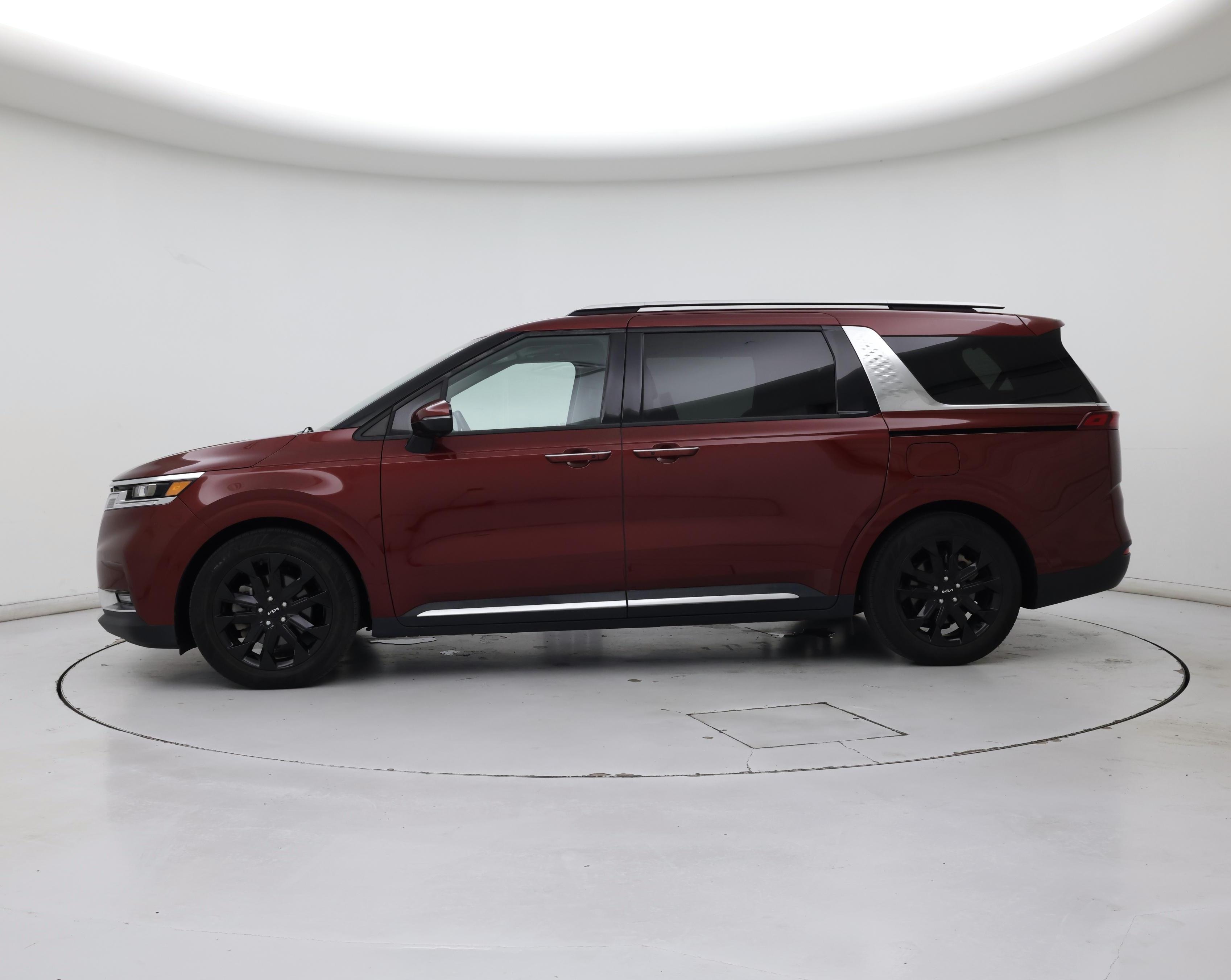 Thumbnail: 2022 Kia Carnival - 3