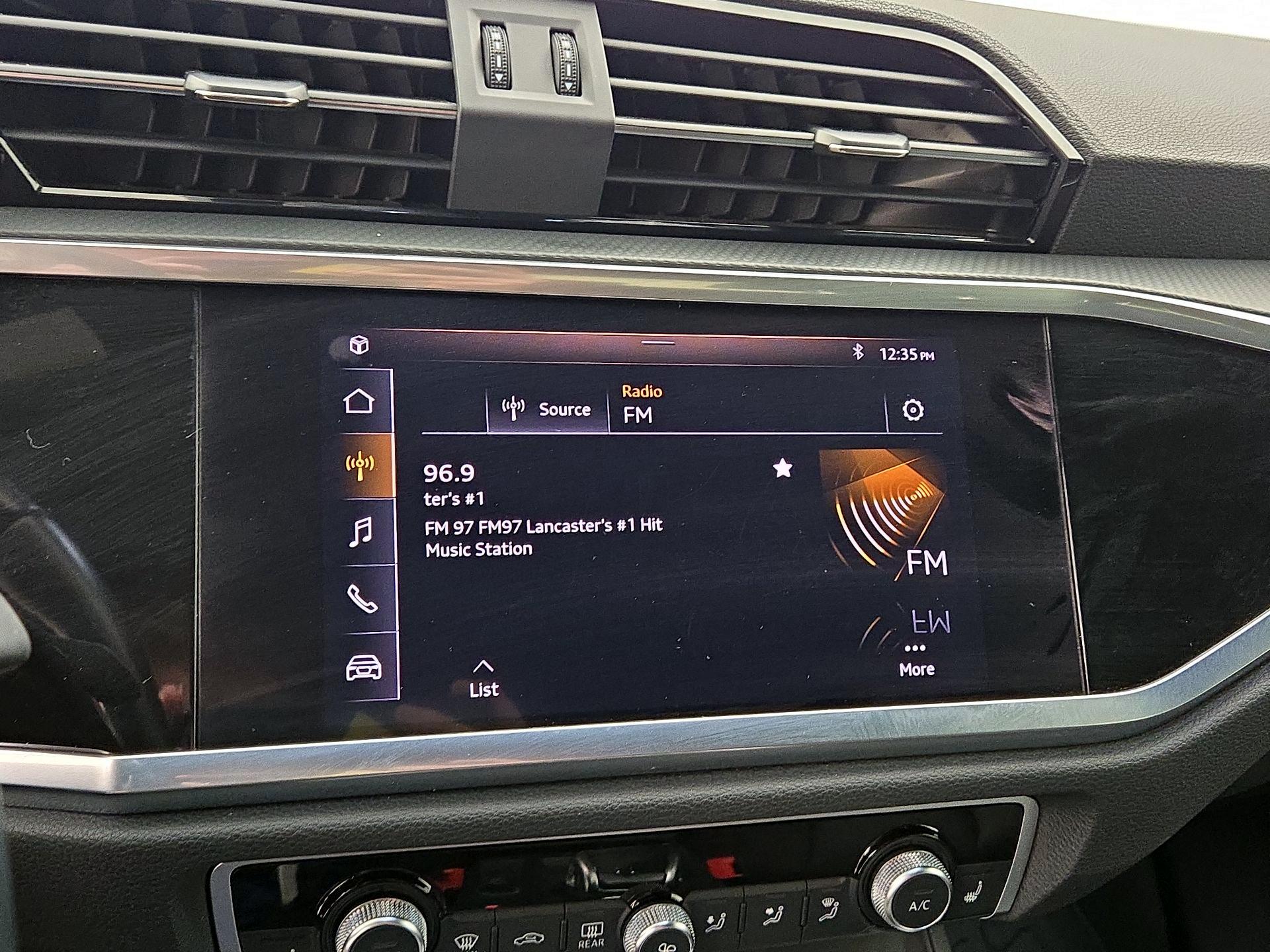 Thumbnail: 2021 Audi Q3 - 15