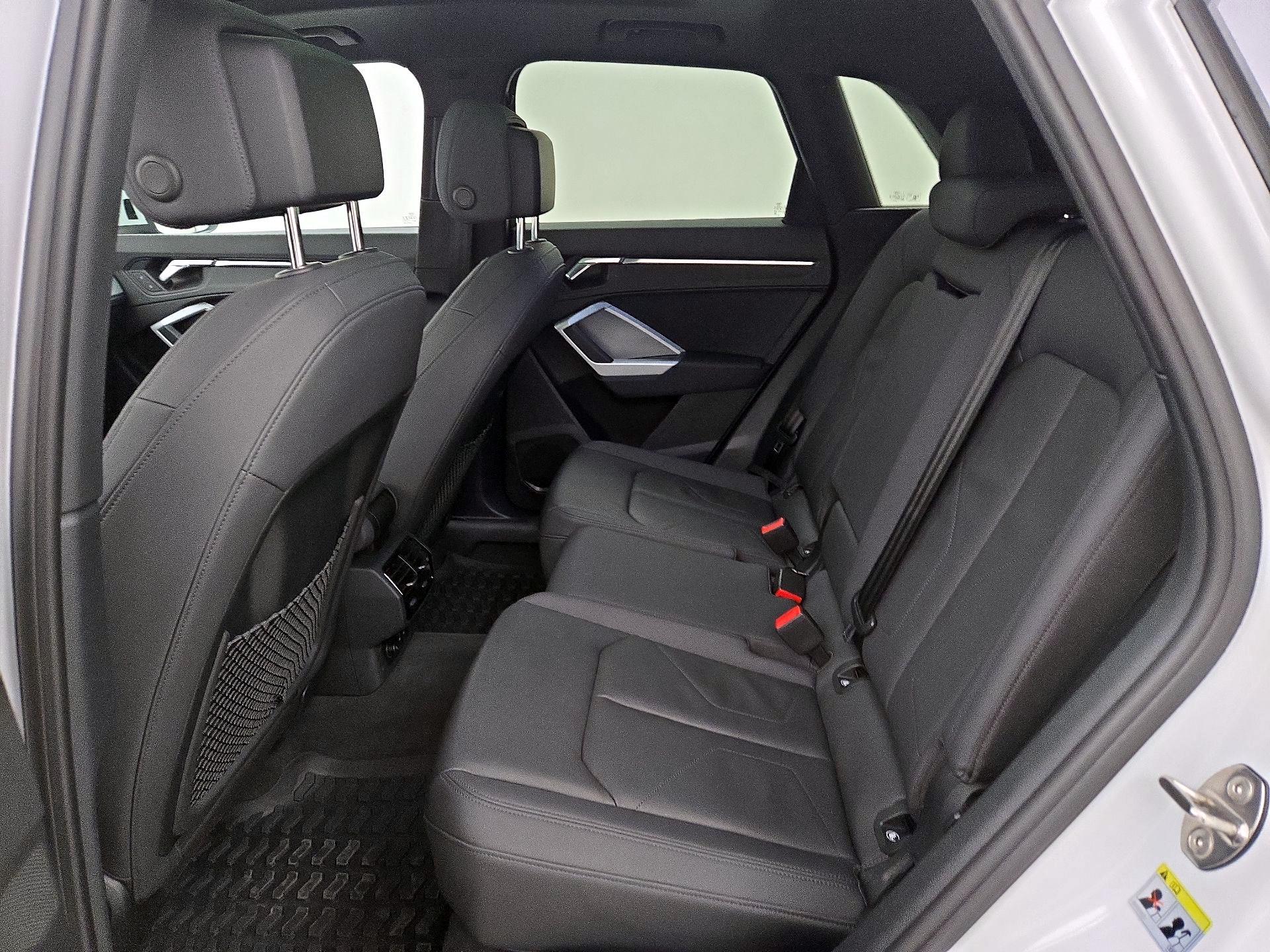 Thumbnail: 2021 Audi Q3 - 20