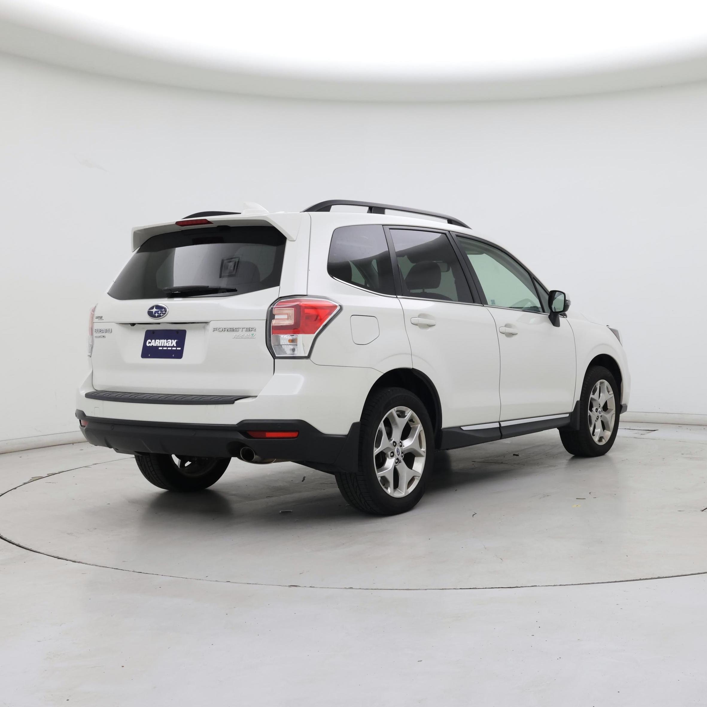 Thumbnail: 2017 Subaru Forester - 8