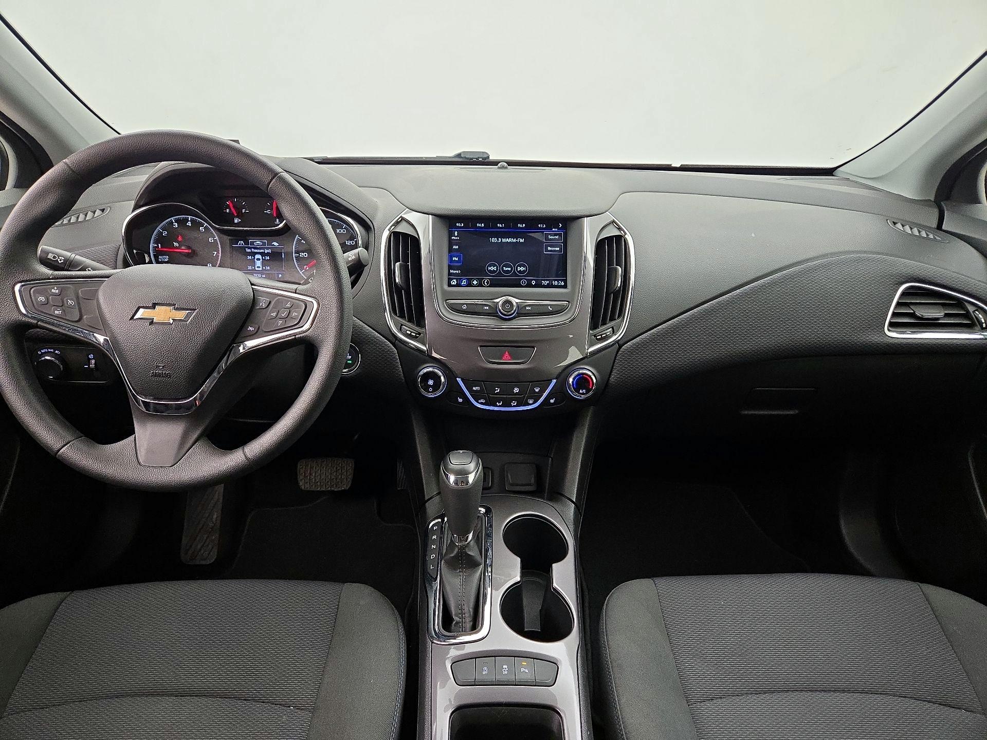 Thumbnail: 2019 Chevrolet Cruze - 9