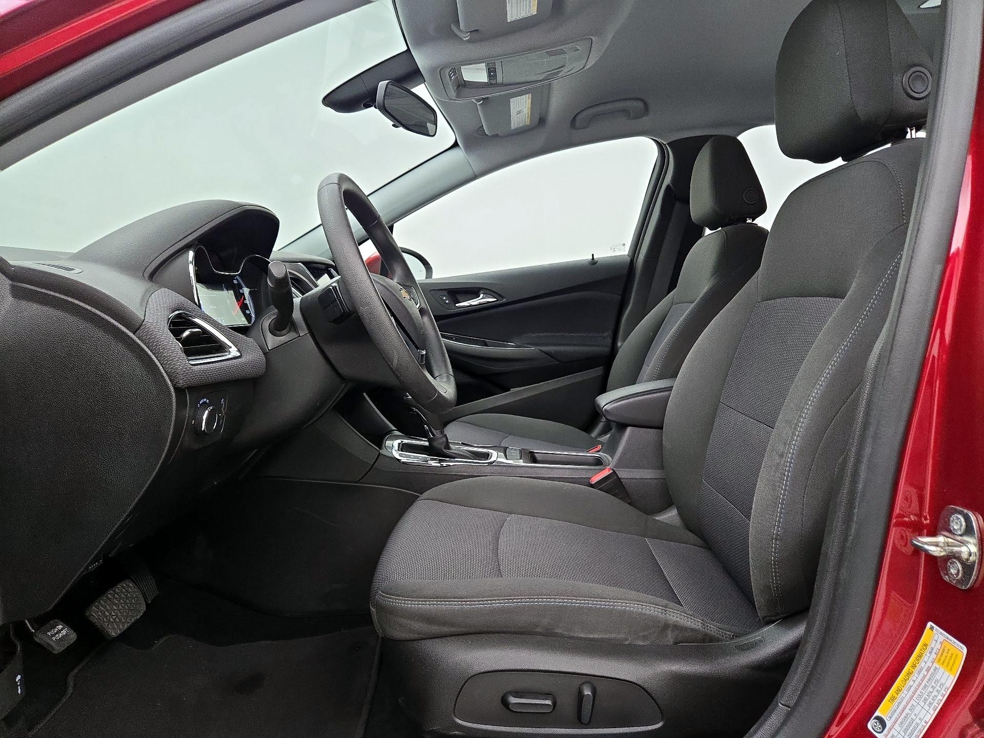 Thumbnail: 2019 Chevrolet Cruze - 11