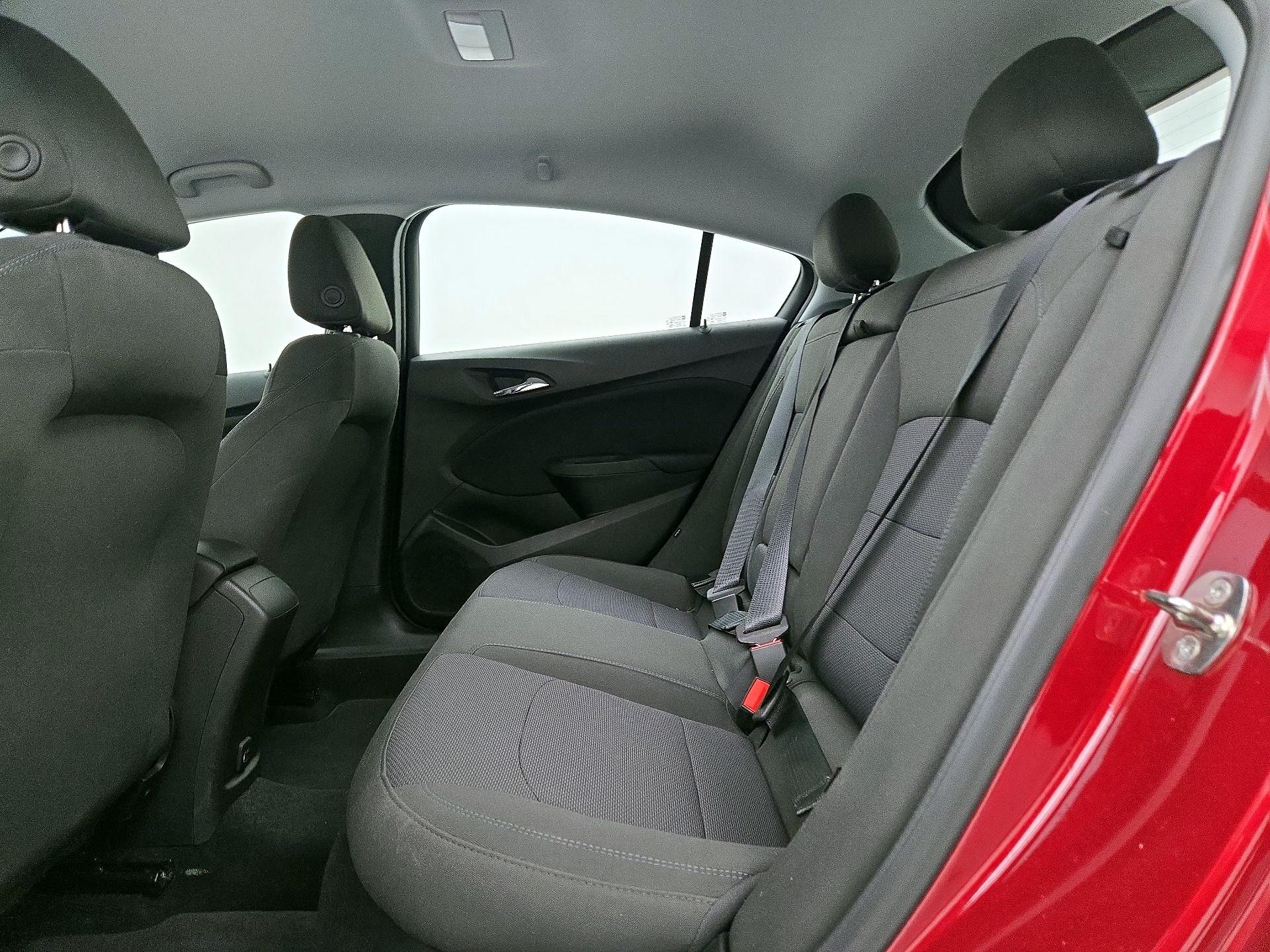 Thumbnail: 2019 Chevrolet Cruze - 18