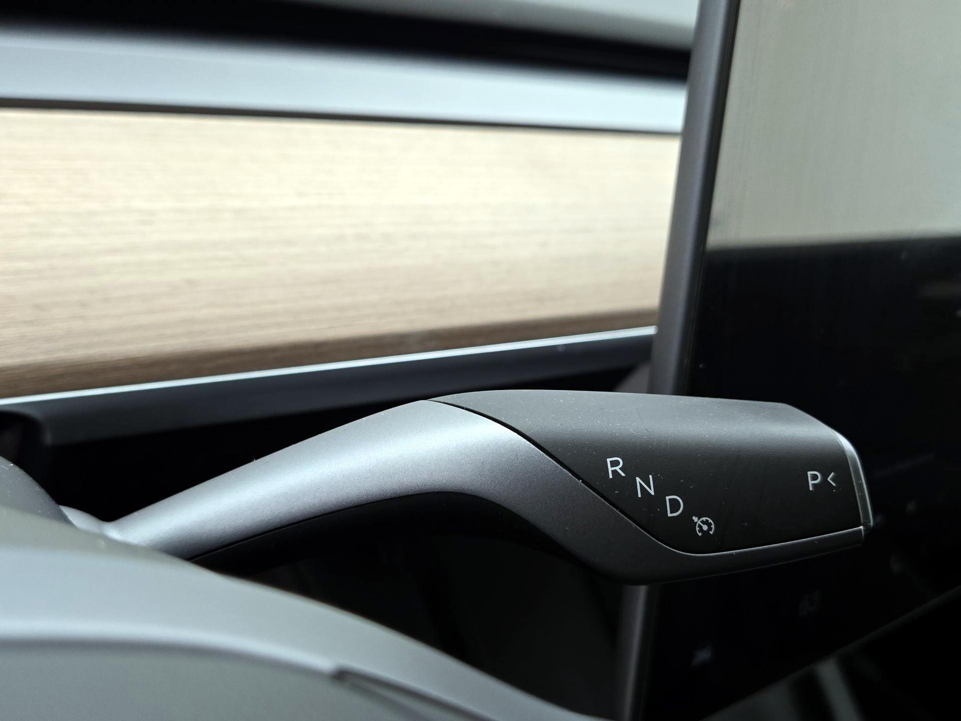 Thumbnail: 2025 Tesla Model Y - 17