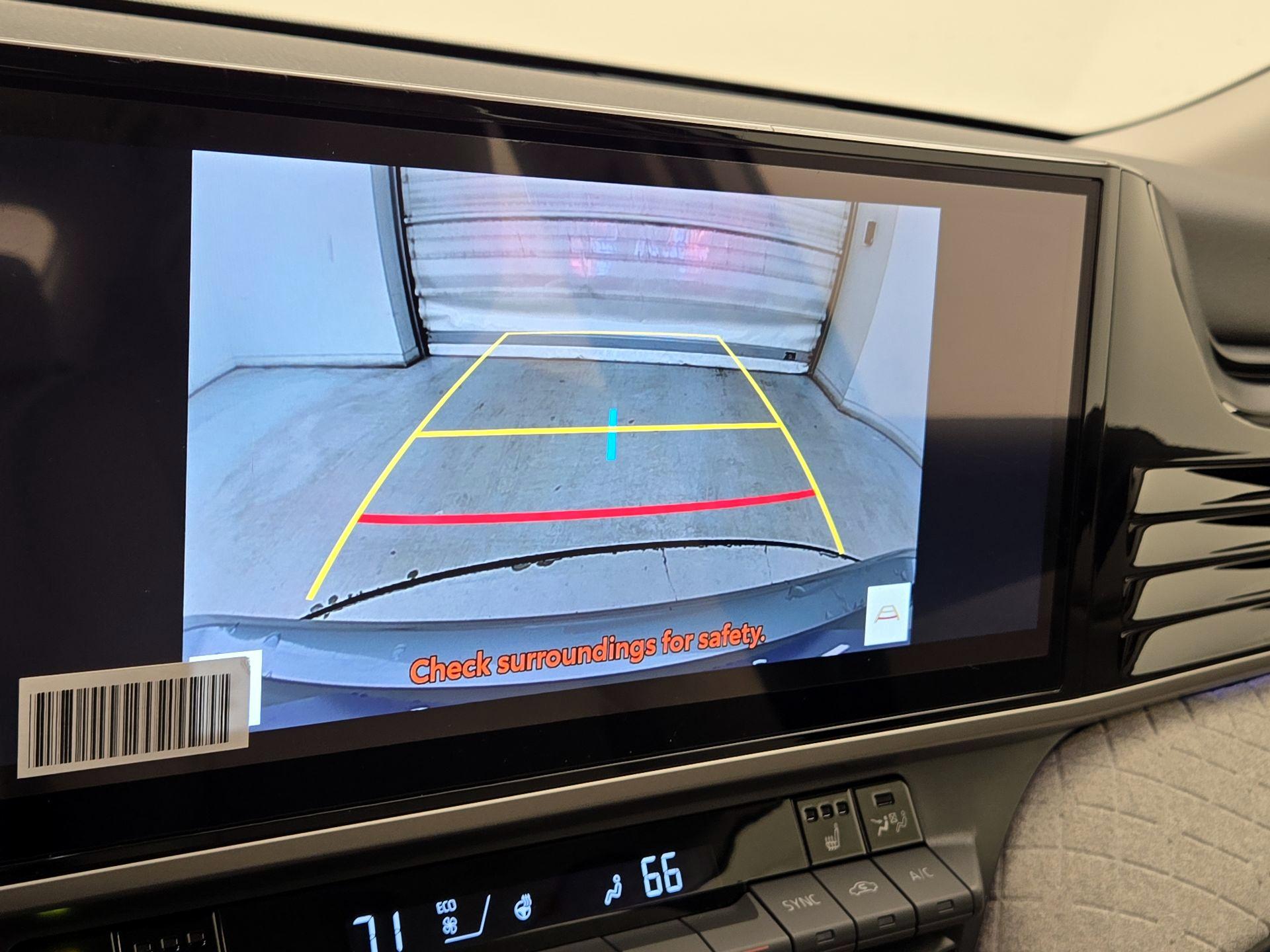 Thumbnail: 2025 Toyota Camry - 13