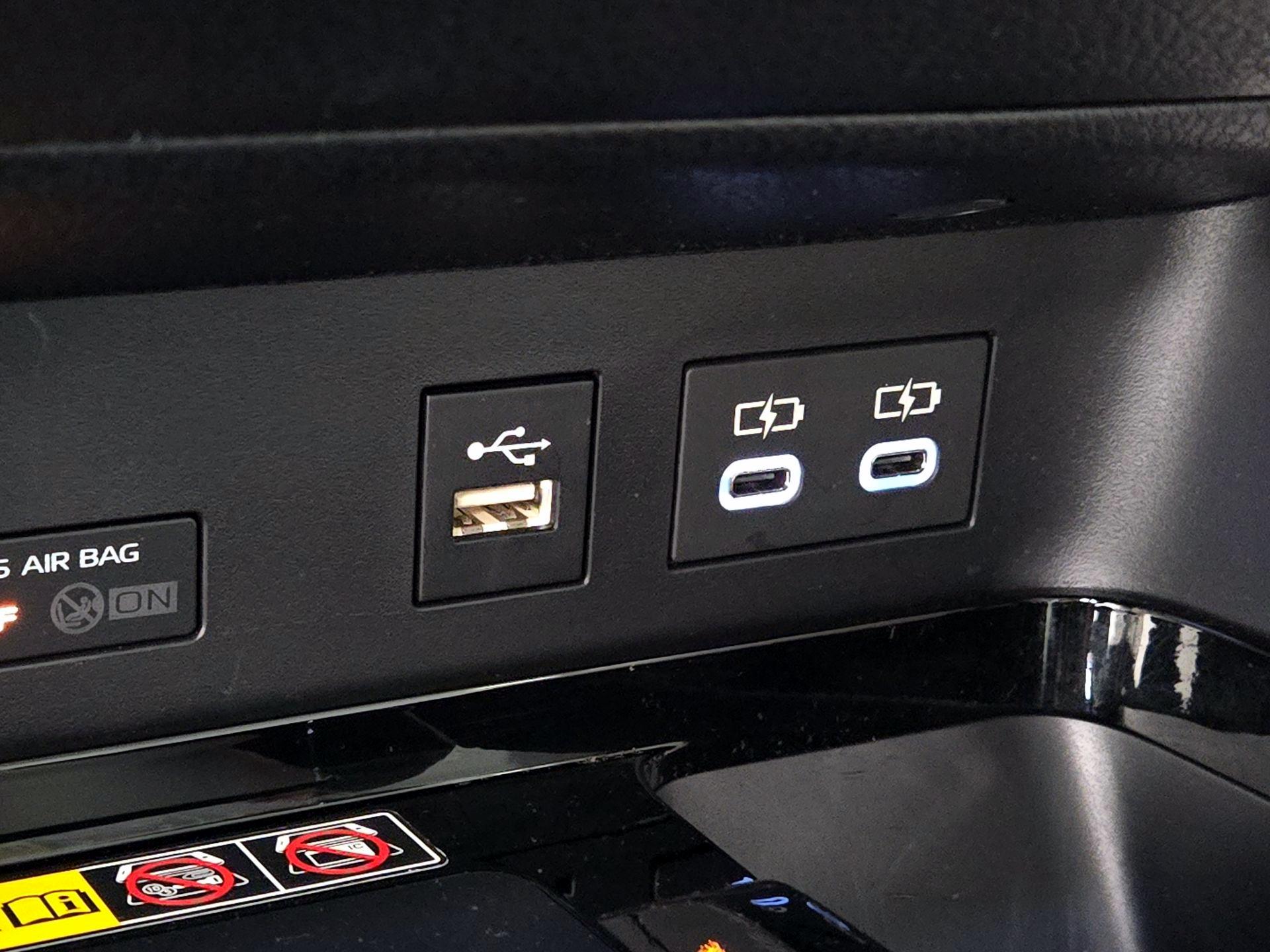 Thumbnail: 2025 Toyota Camry - 17