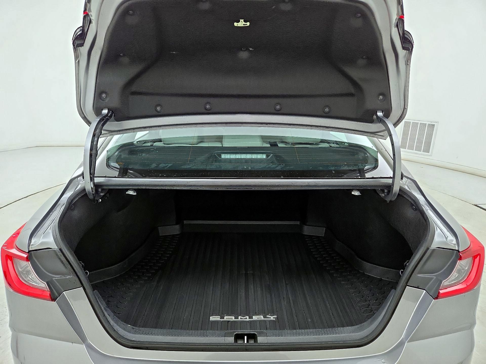 Thumbnail: 2025 Toyota Camry - 20