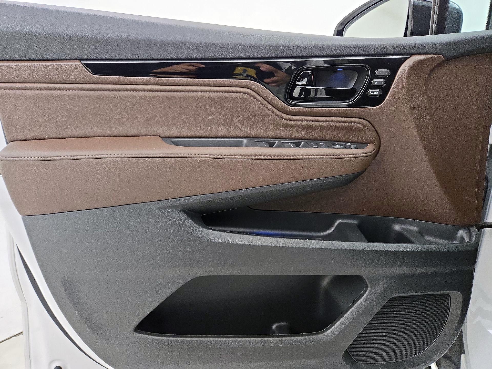 Thumbnail: 2025 Honda Odyssey - 12